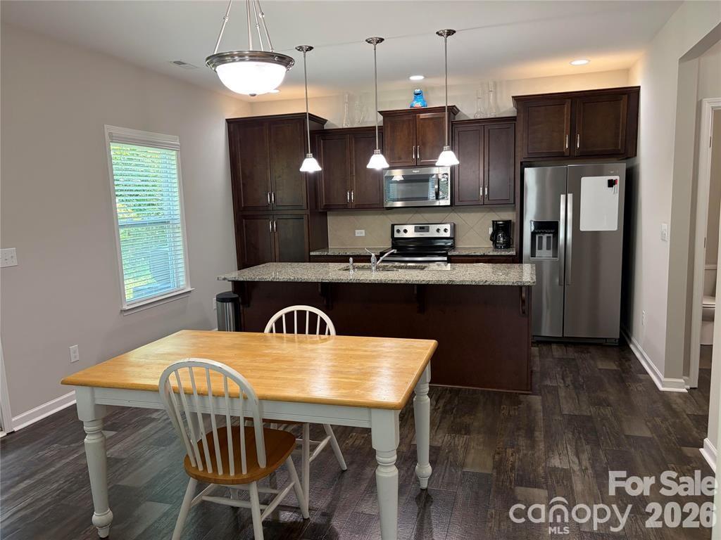 2628 Courtland Drive — Clover