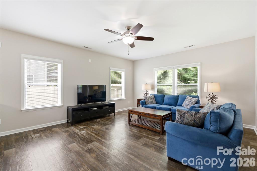 2628 Courtland Drive — Clover