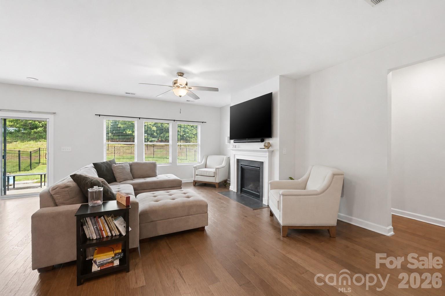9423 Festival Way — Charlotte