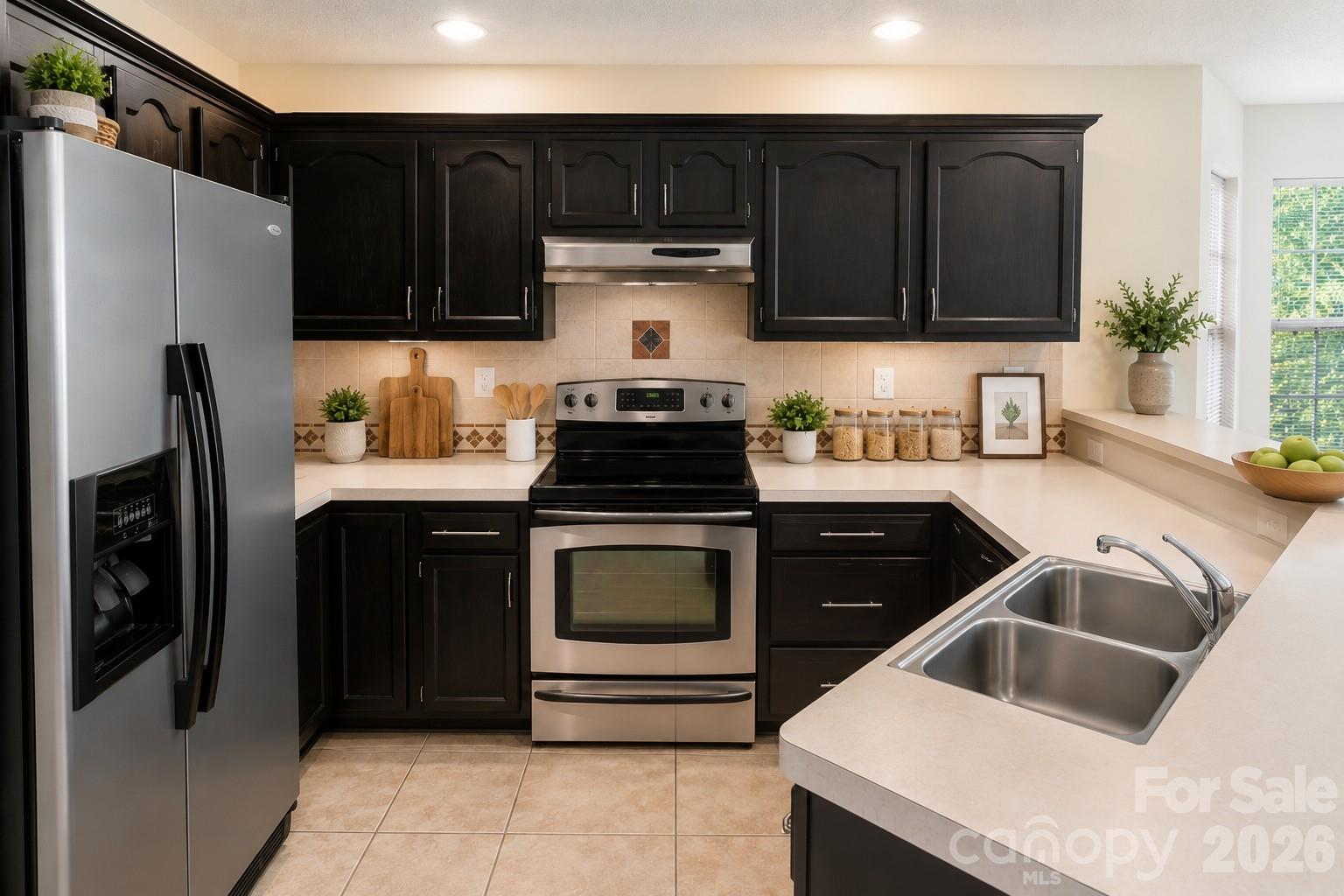 9313 Four Mile Creek Road — Charlotte
