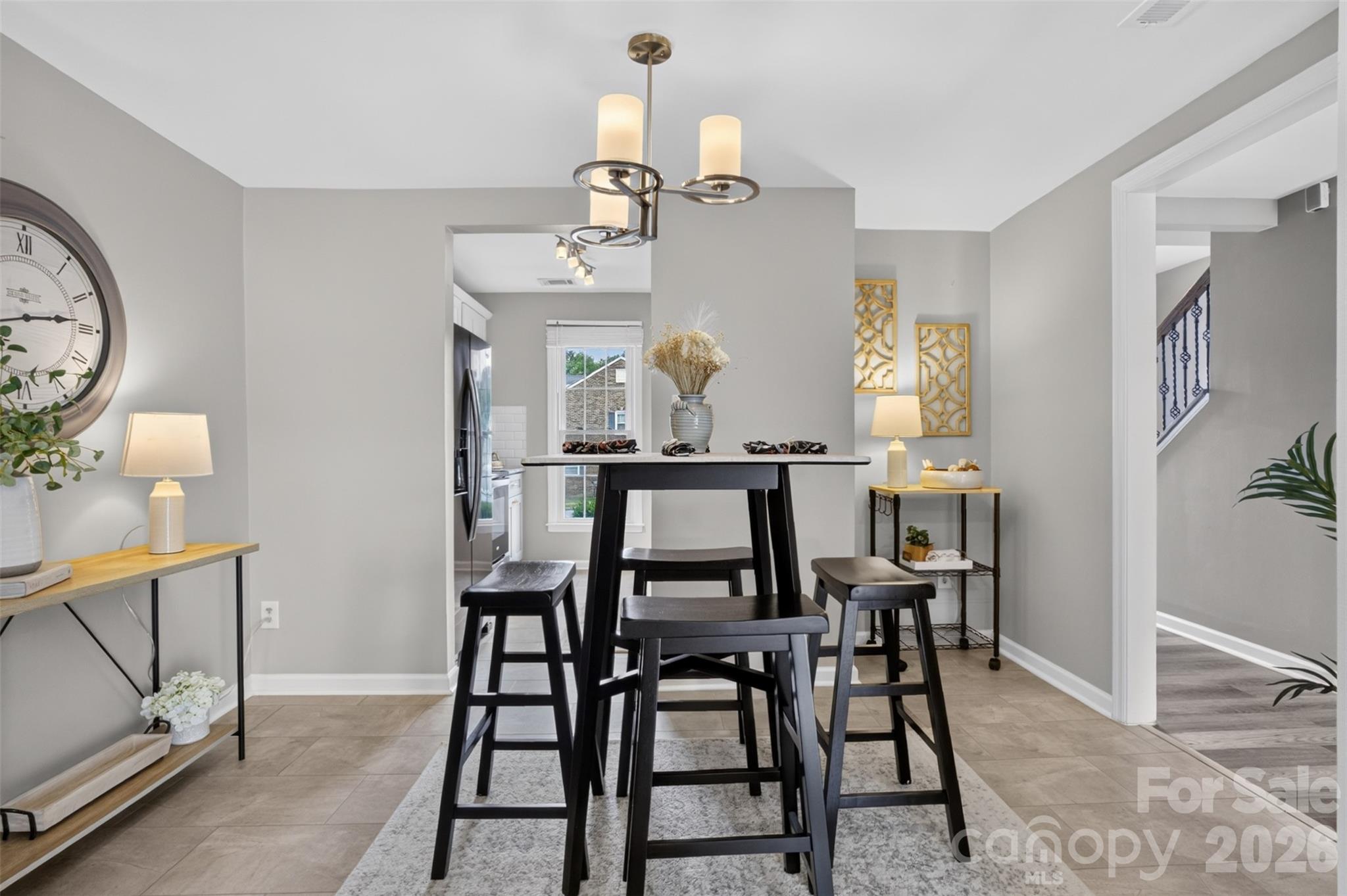 8093 Regent Park Lane — Charlotte