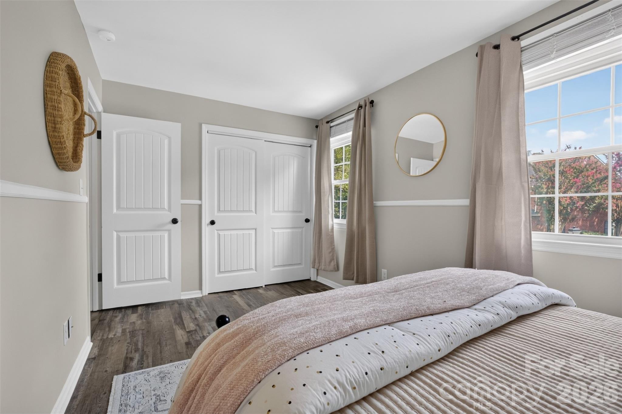 8093 Regent Park Lane — Charlotte