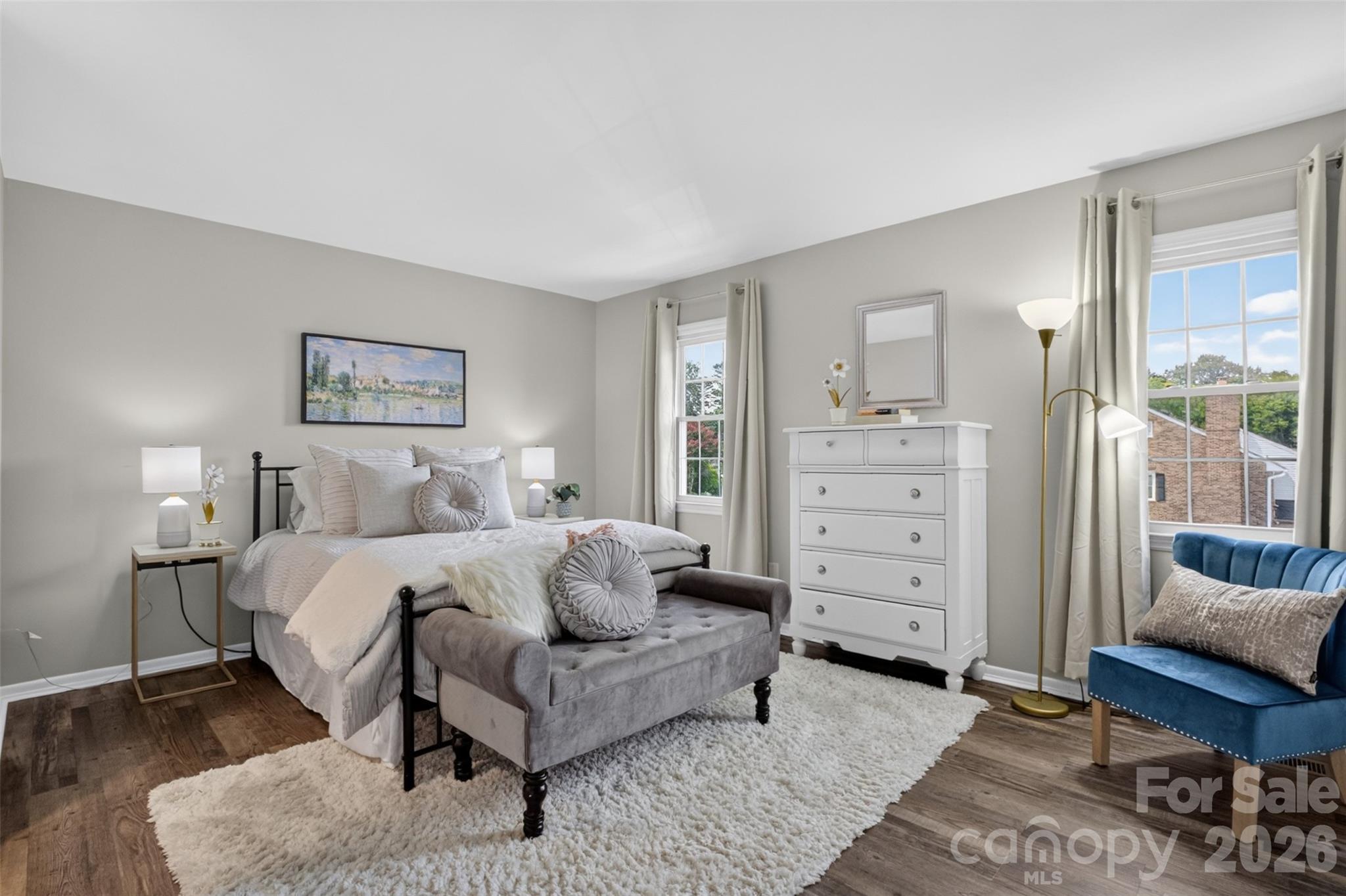 8093 Regent Park Lane — Charlotte