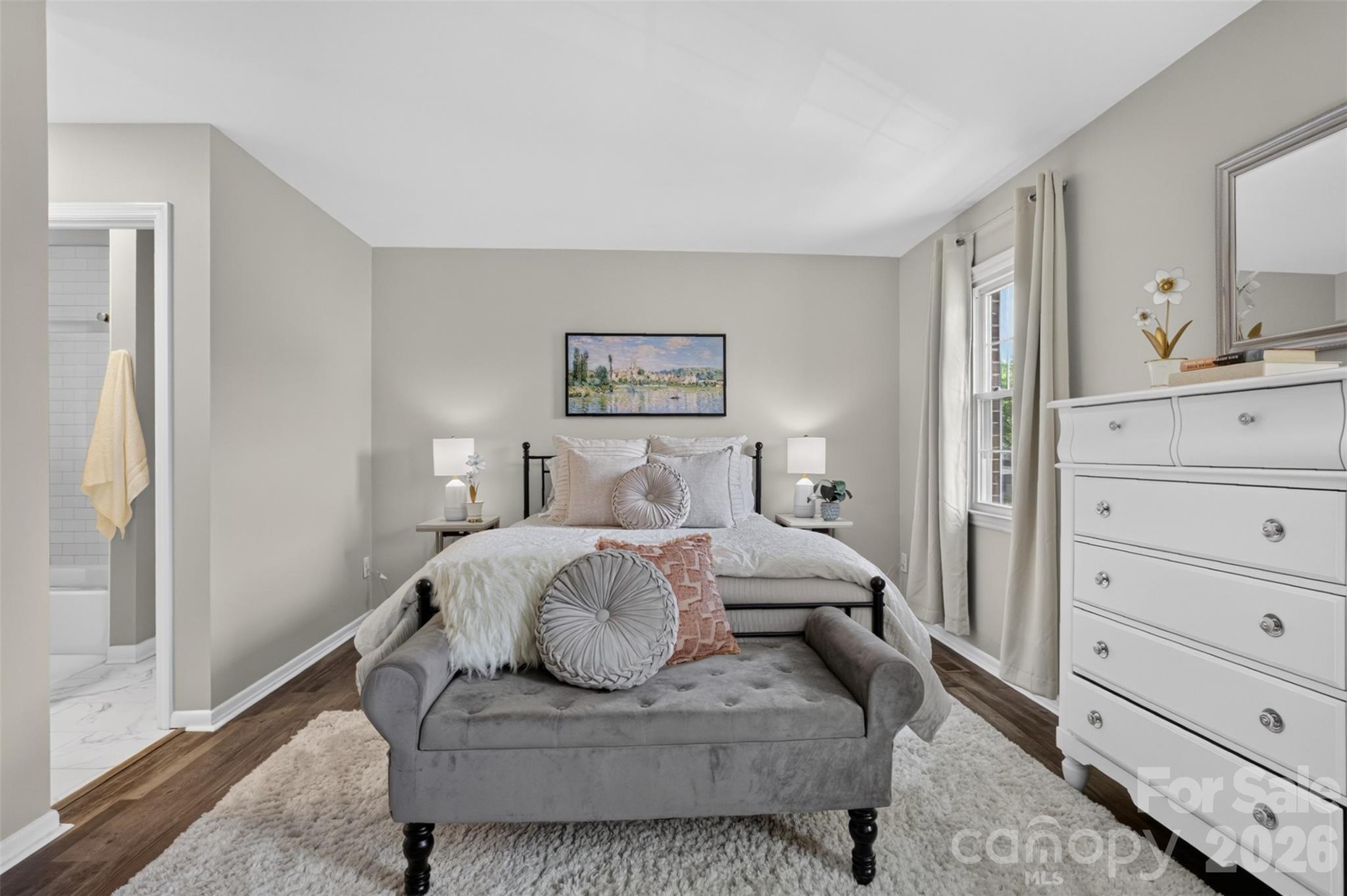 8093 Regent Park Lane — Charlotte