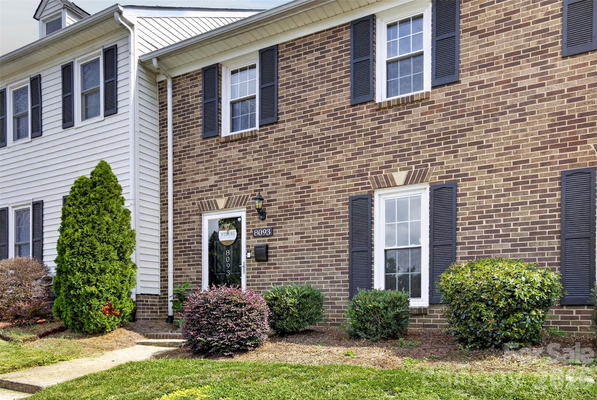 8093 Regent Park Lane — Charlotte