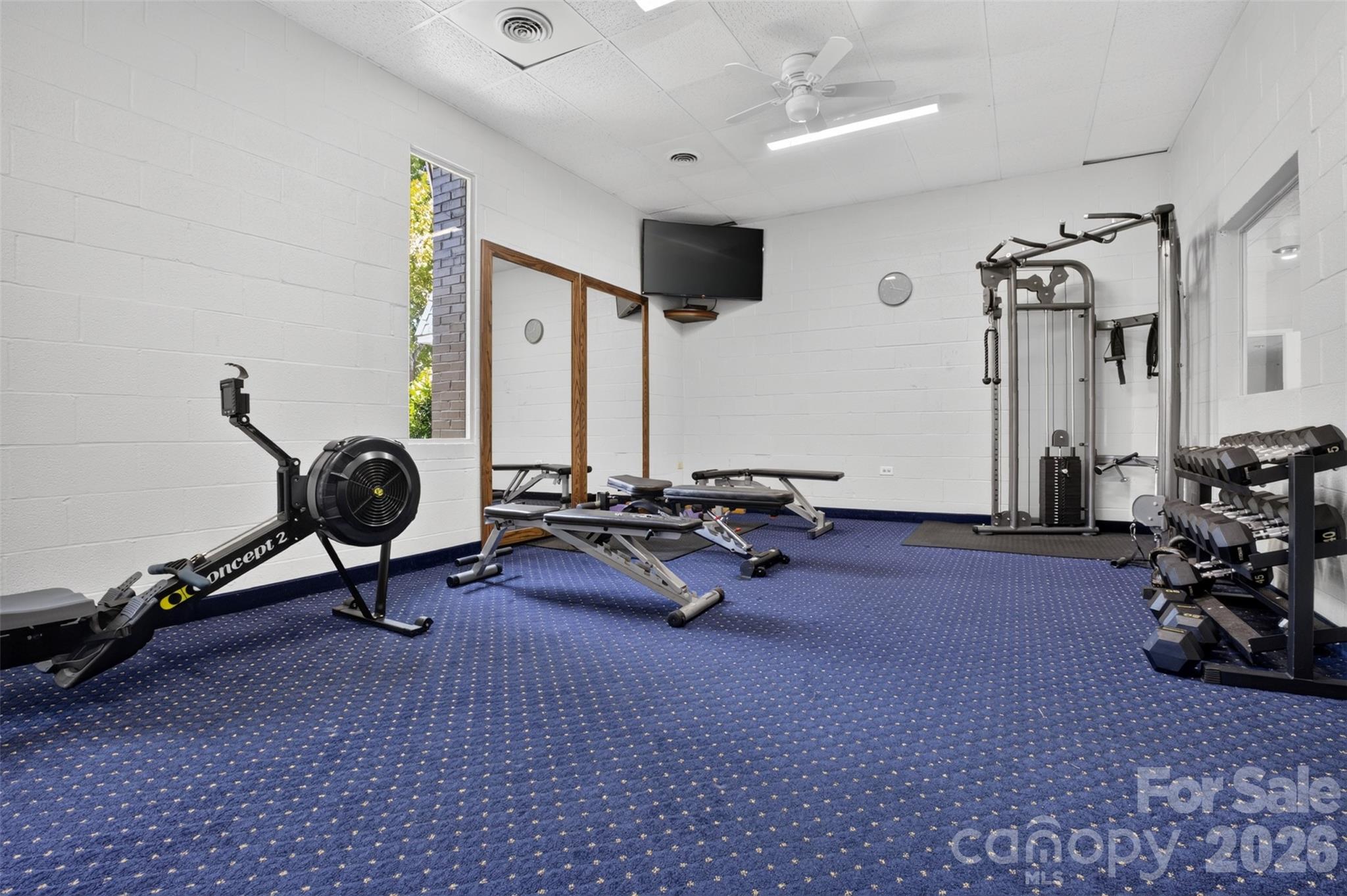 8093 Regent Park Lane — Charlotte