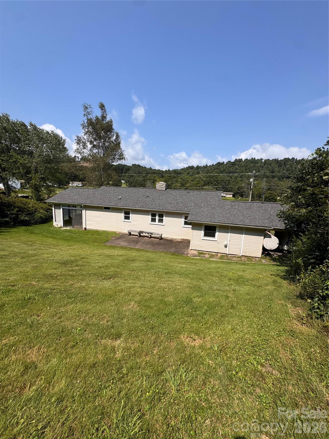 189 Old NC 181 Highway — Newland