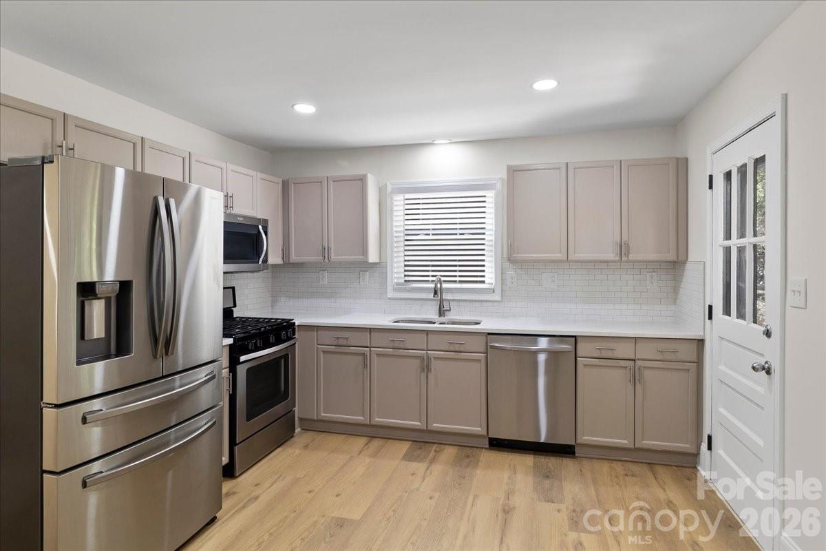 1814 Windham Place — Charlotte