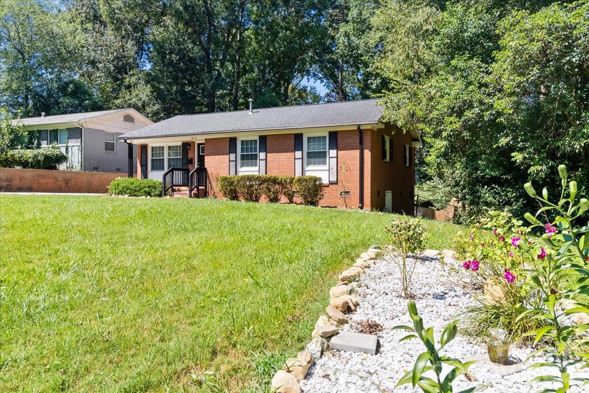 1814 Windham Place — Charlotte