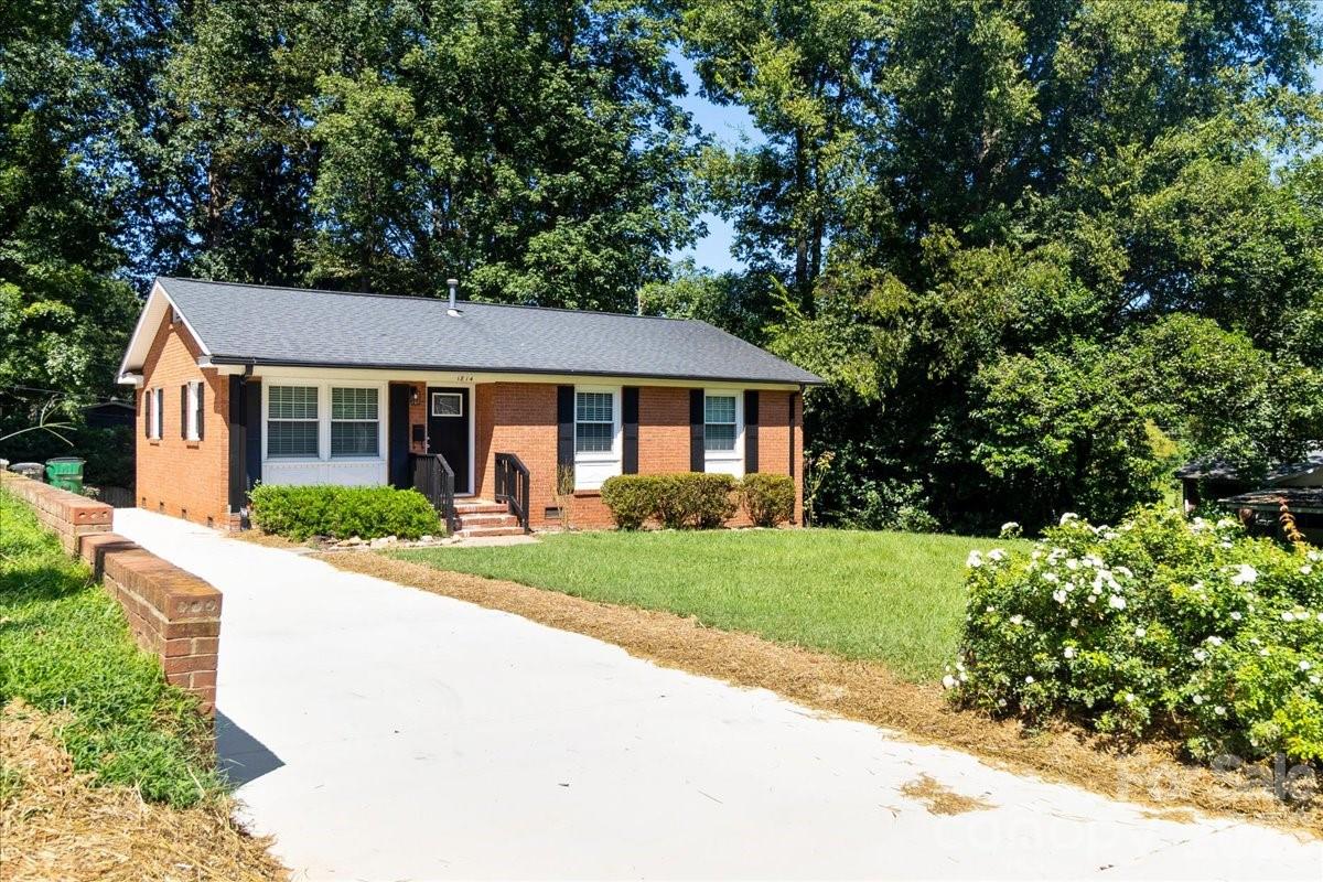 1814 Windham Place — Charlotte