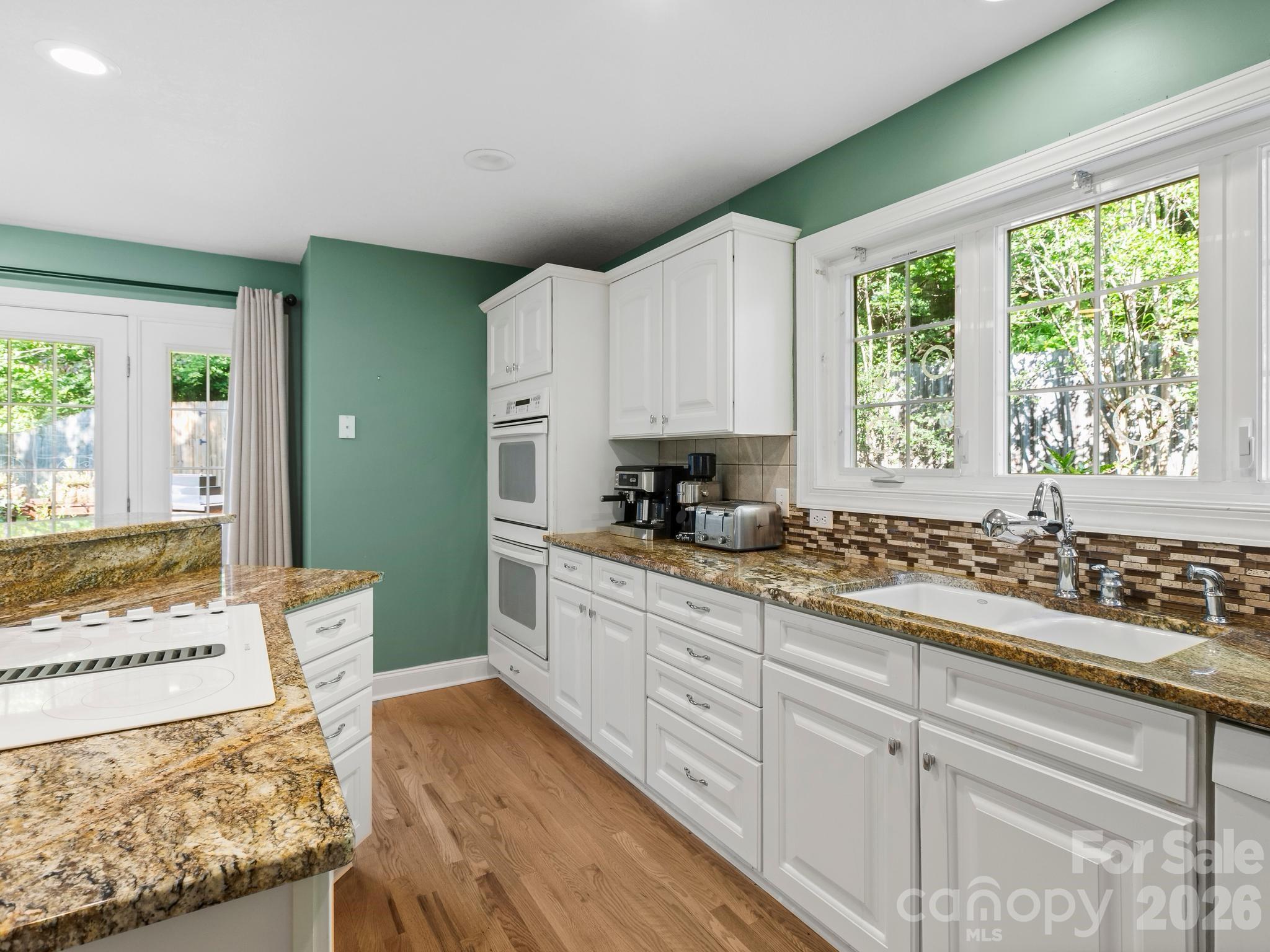 306 Golden Hawk Trail — Asheville
