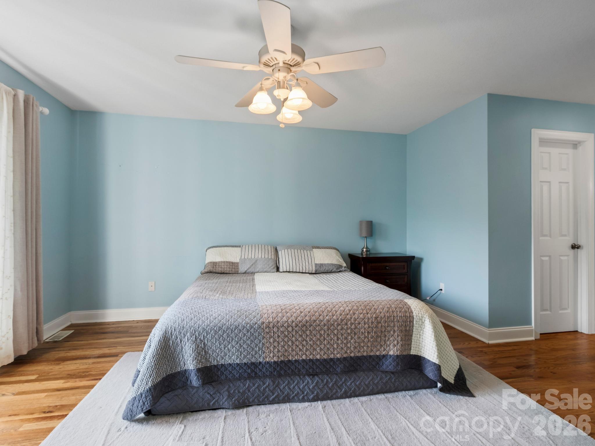 306 Golden Hawk Trail — Asheville