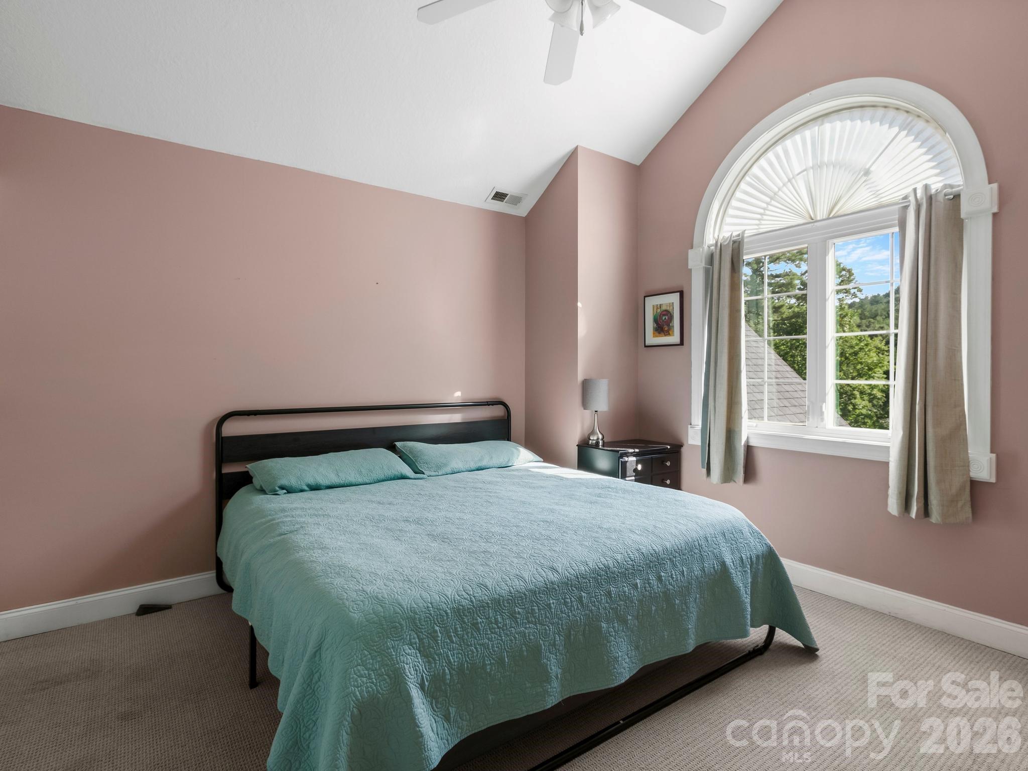306 Golden Hawk Trail — Asheville