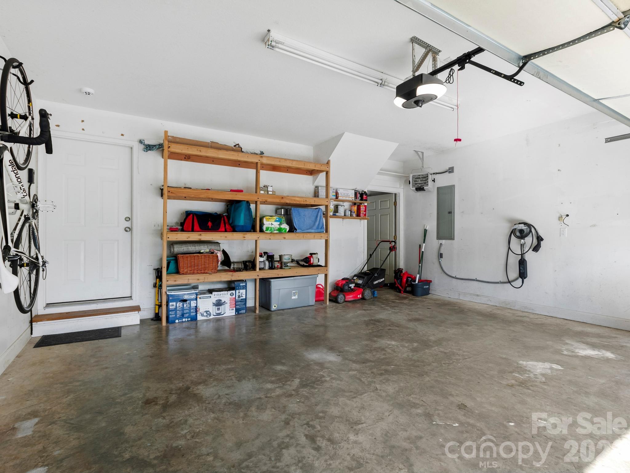 306 Golden Hawk Trail — Asheville