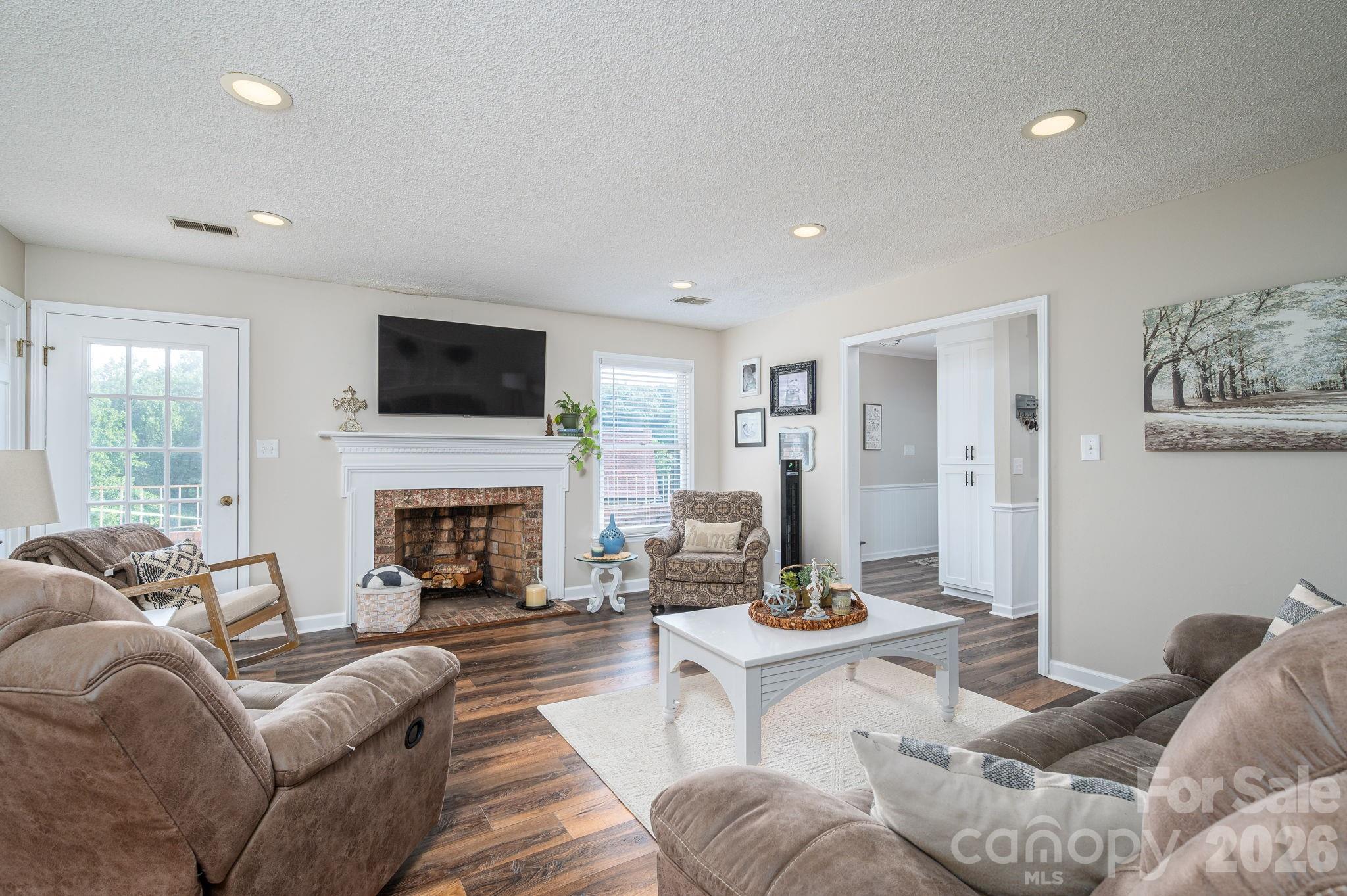 1000 Country Club Drive — Cherryville
