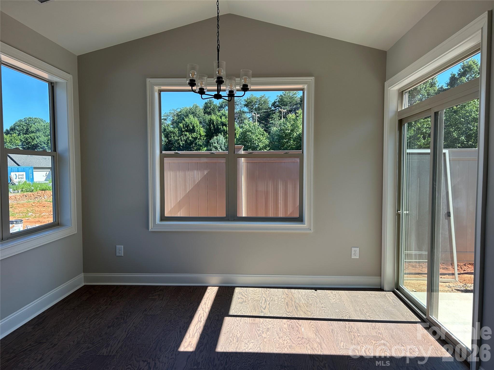 831-A Wynnshire Drive — Hickory