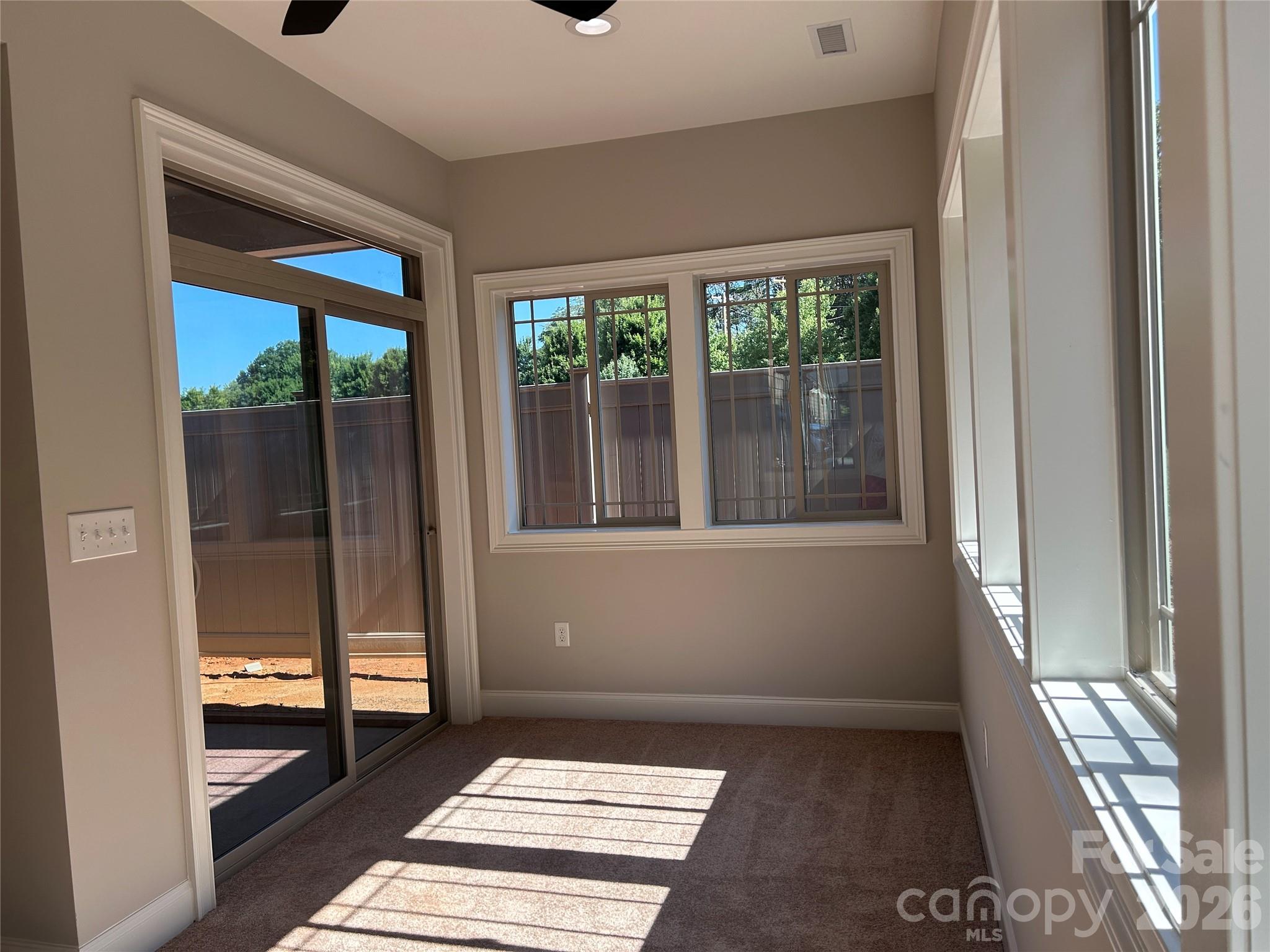 831-A Wynnshire Drive — Hickory