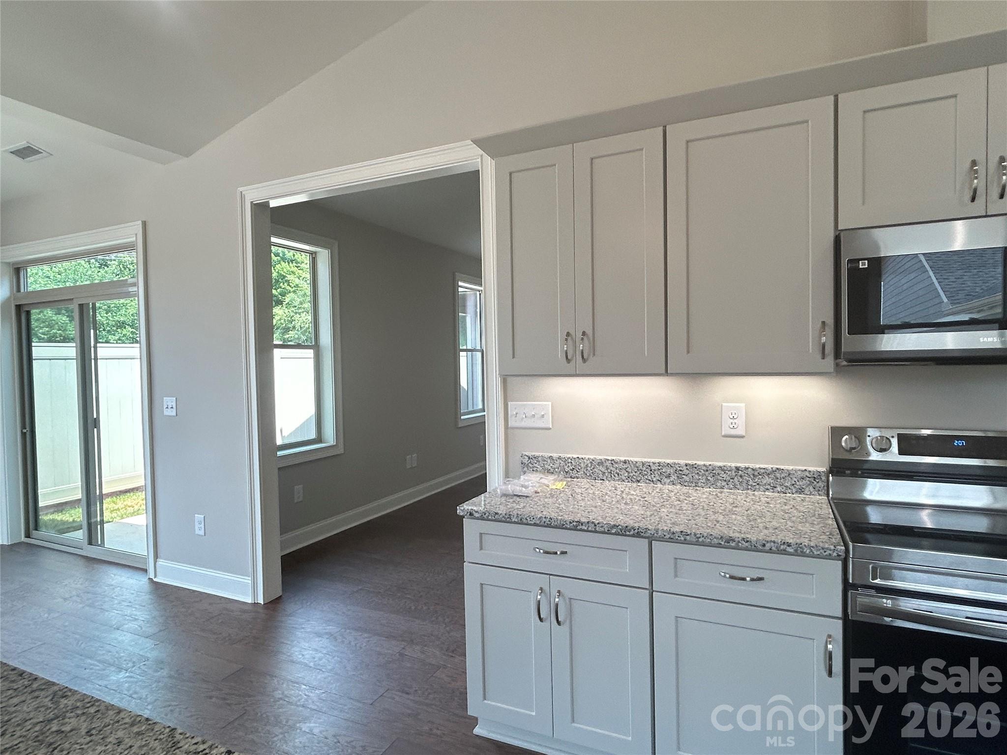 831-A Wynnshire Drive — Hickory