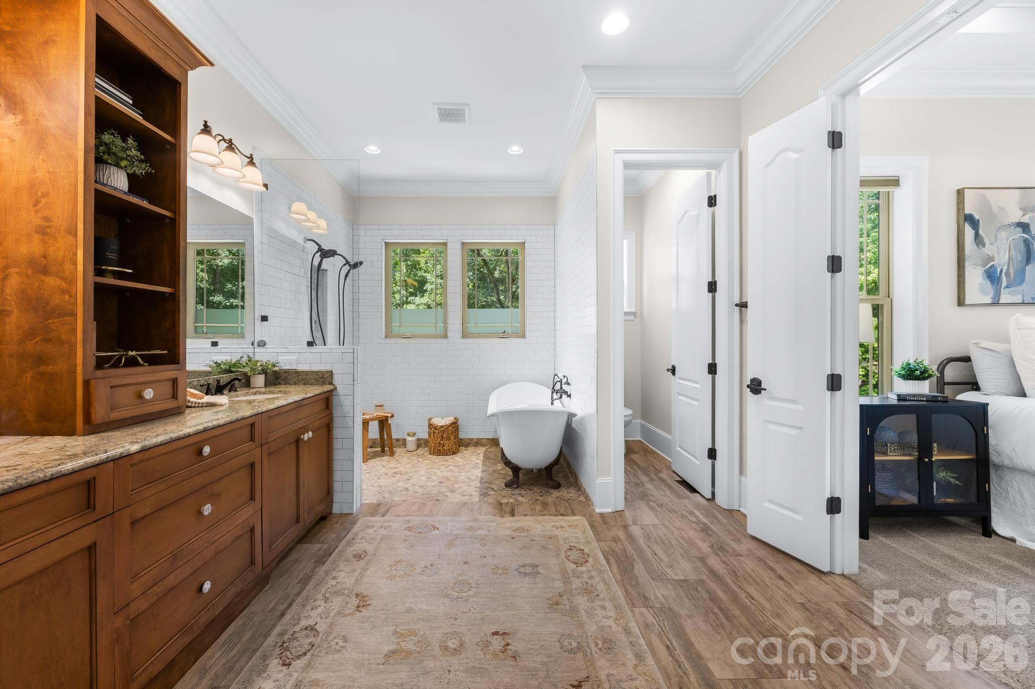 6334 Long Island Road — Catawba