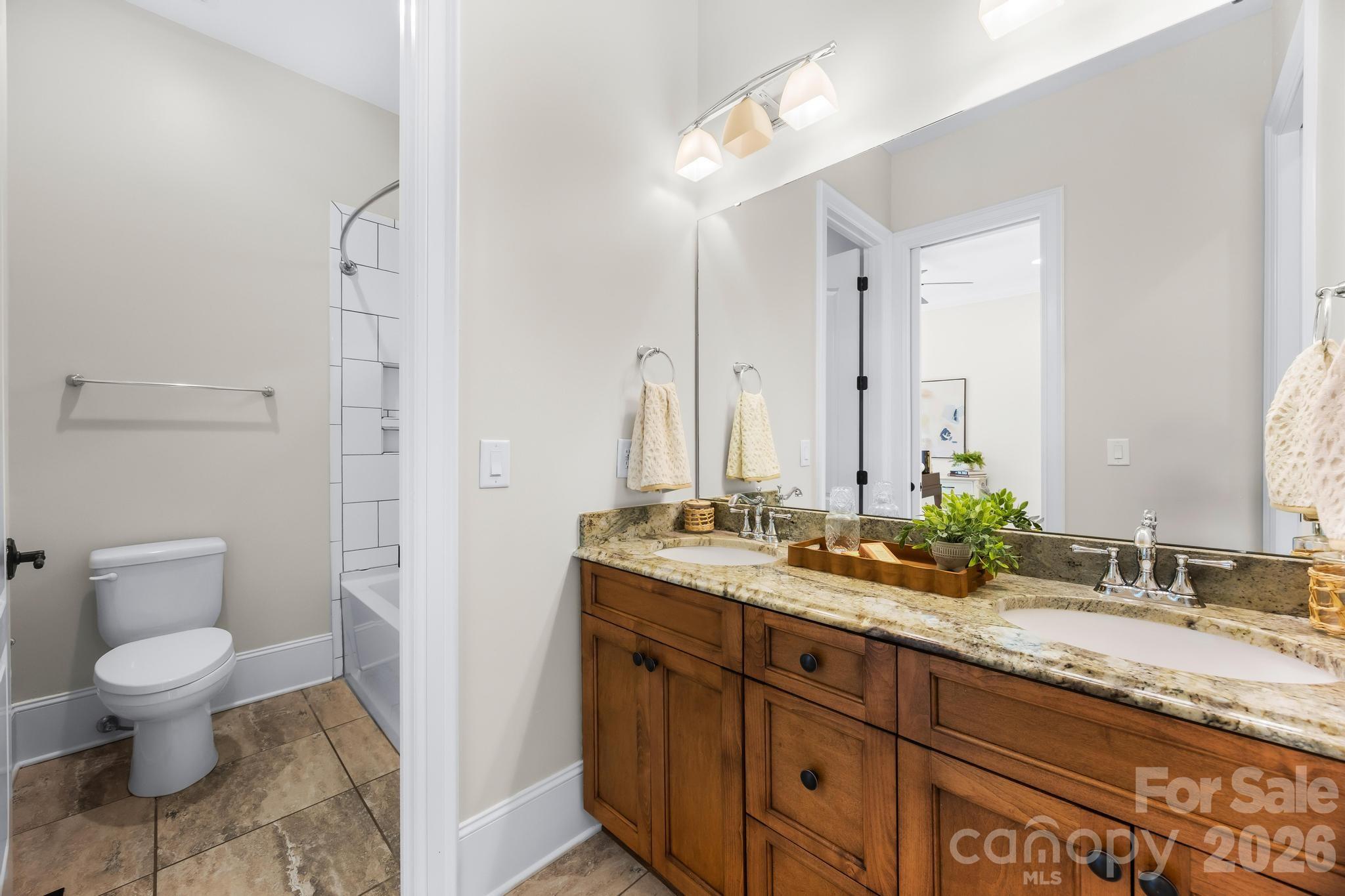 6334 Long Island Road — Catawba