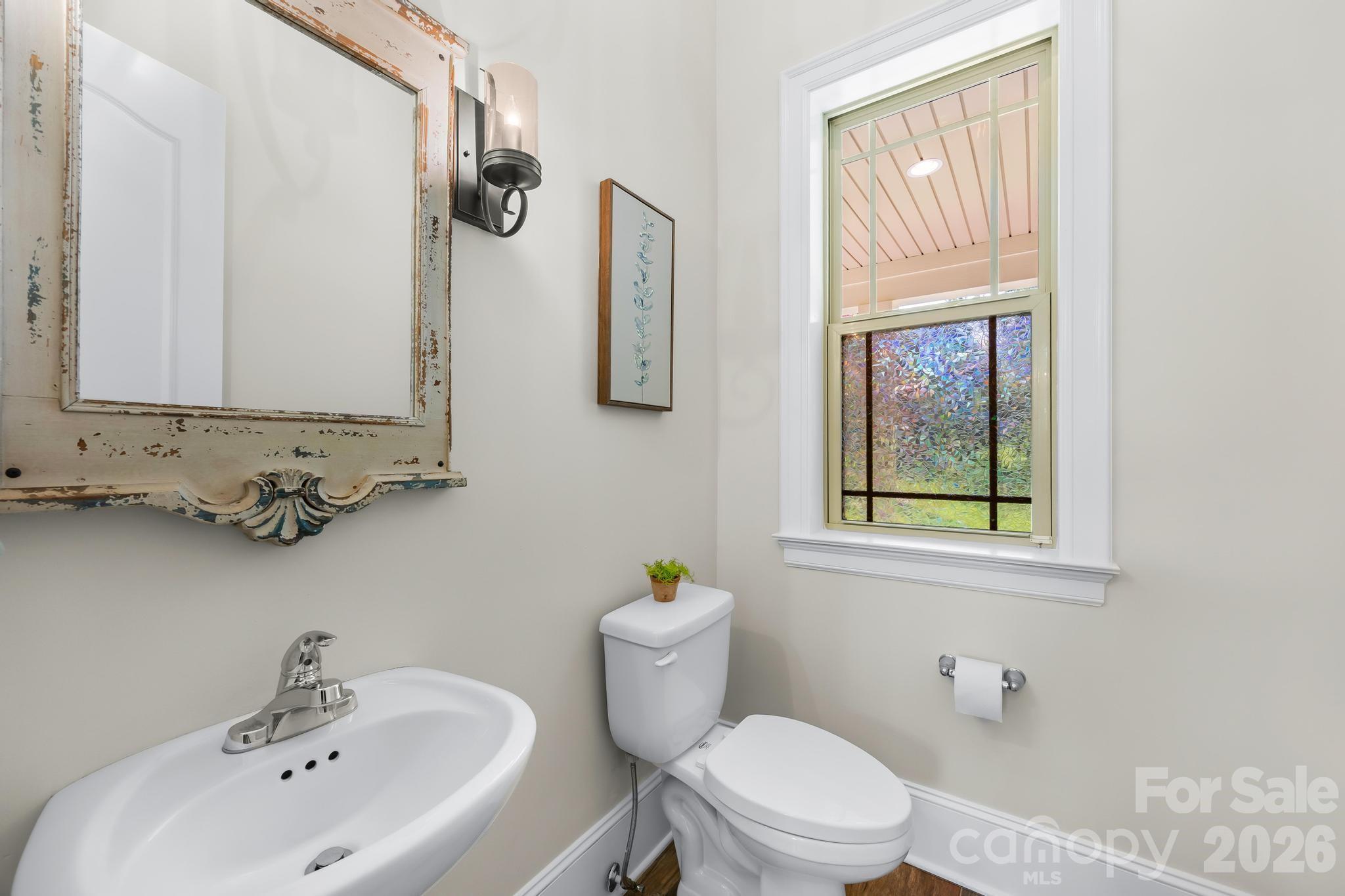 6334 Long Island Road — Catawba