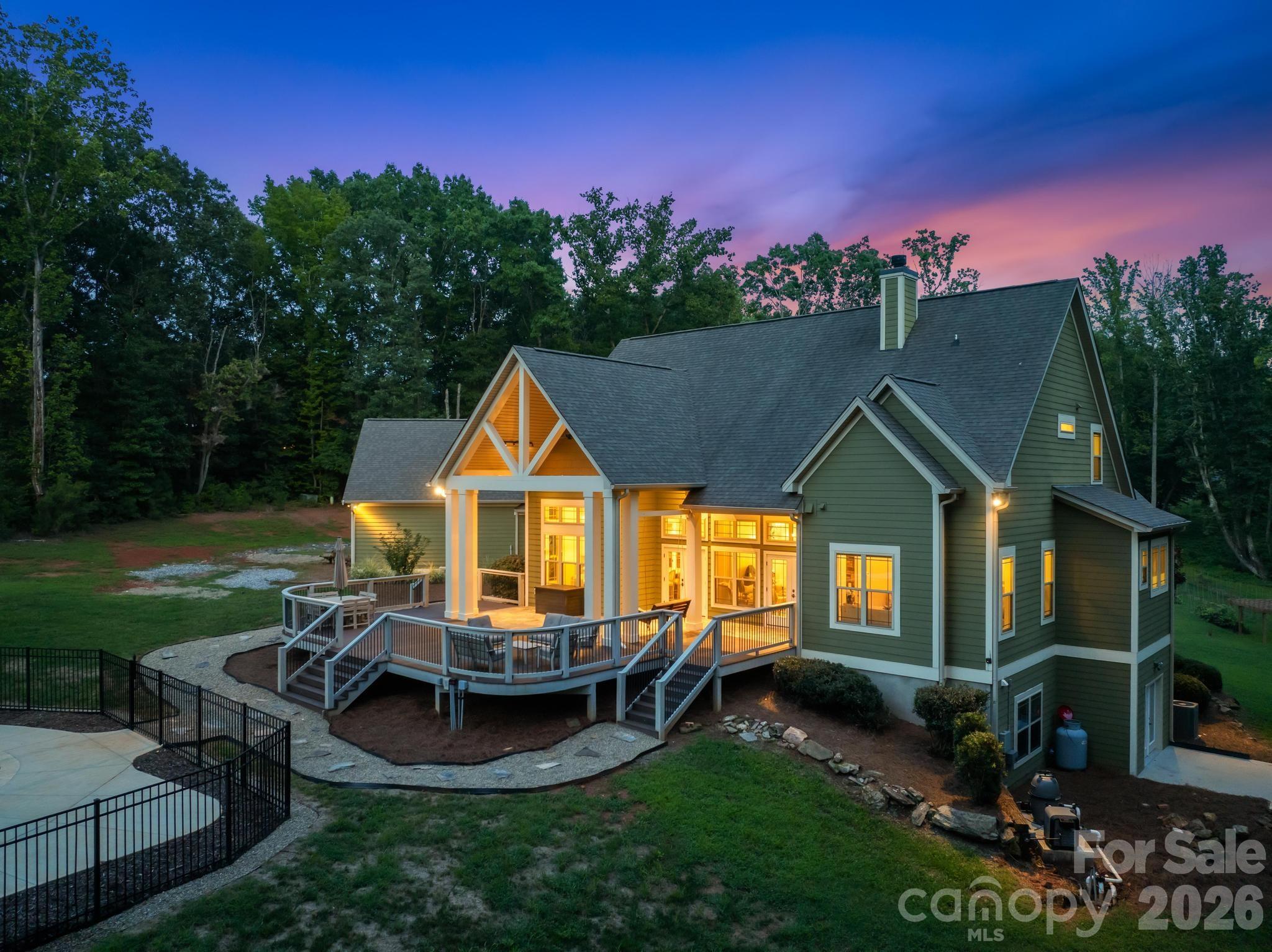 6334 Long Island Road — Catawba