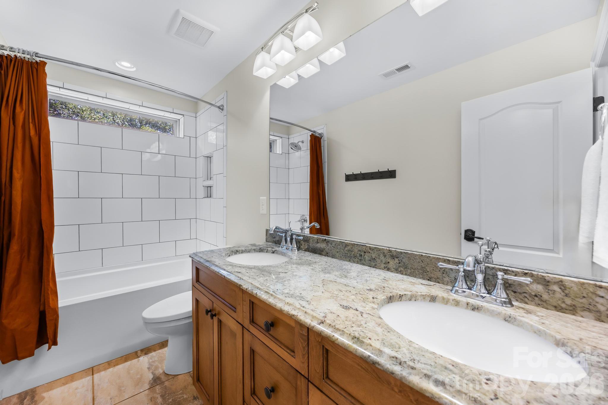 6334 Long Island Road — Catawba