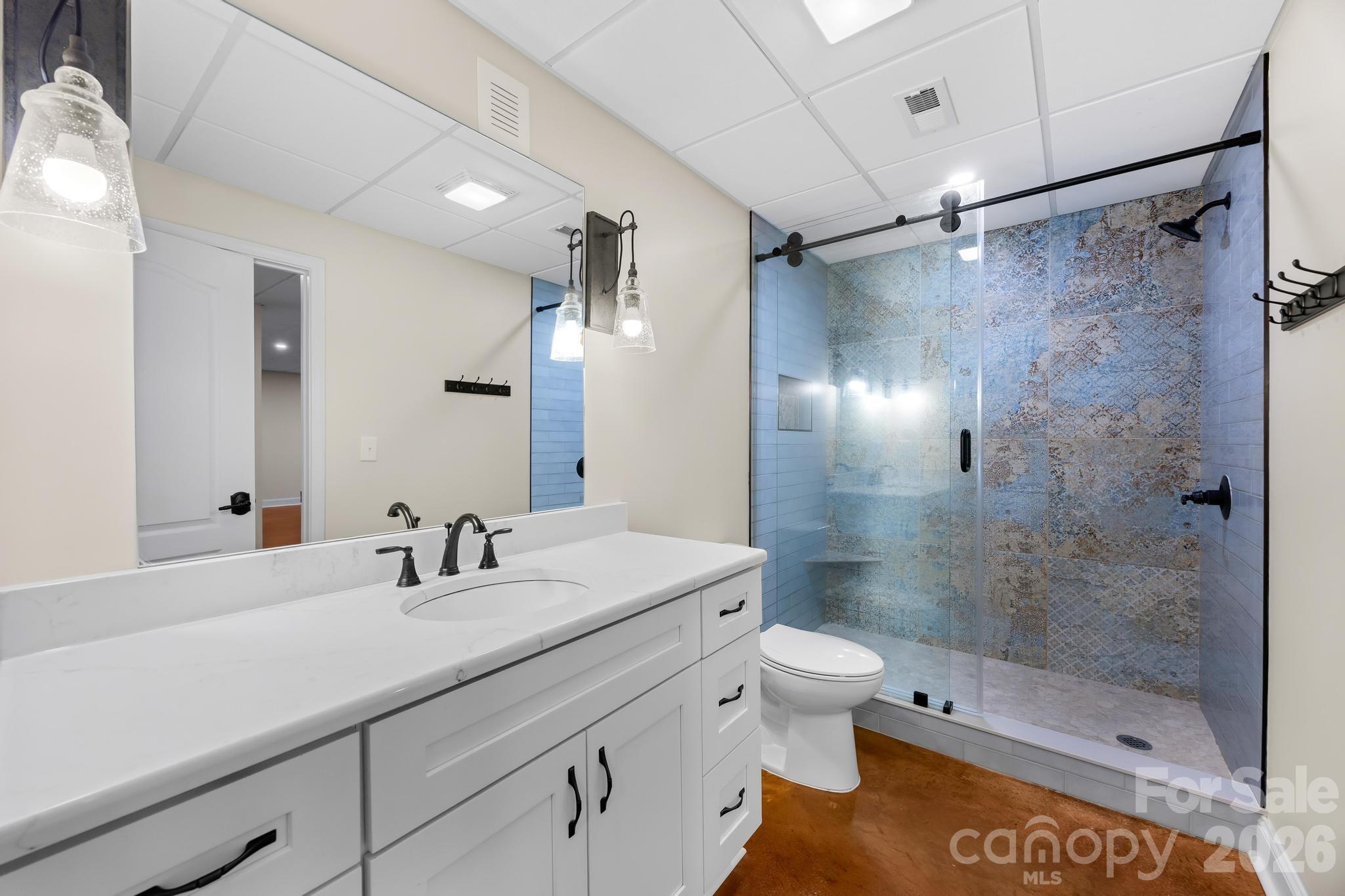 6334 Long Island Road — Catawba