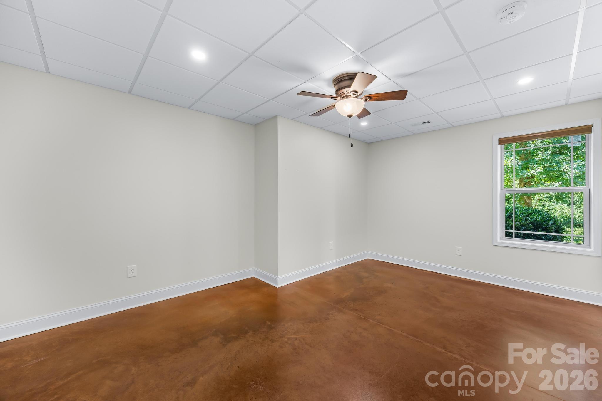 6334 Long Island Road — Catawba