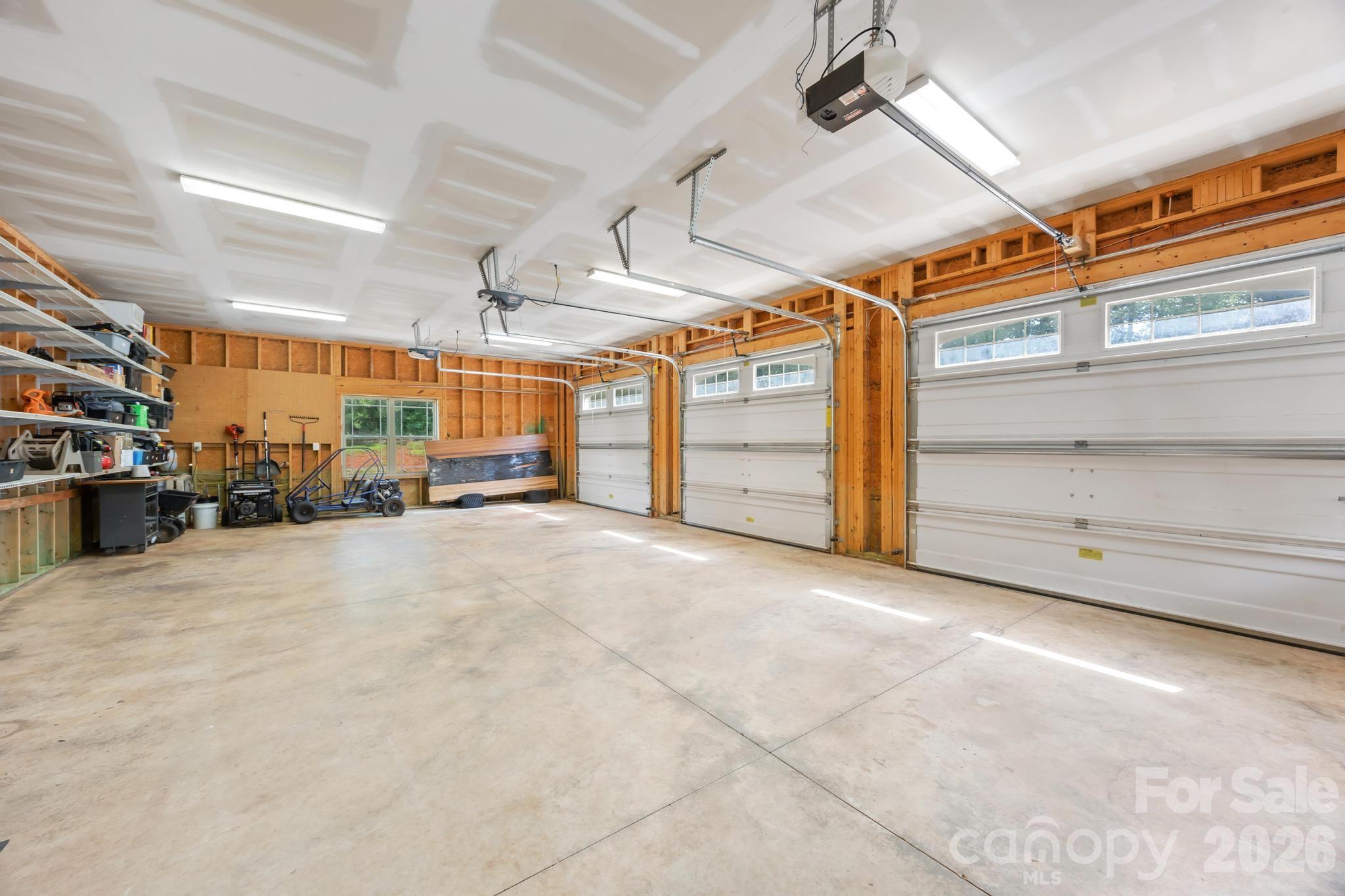 6334 Long Island Road — Catawba