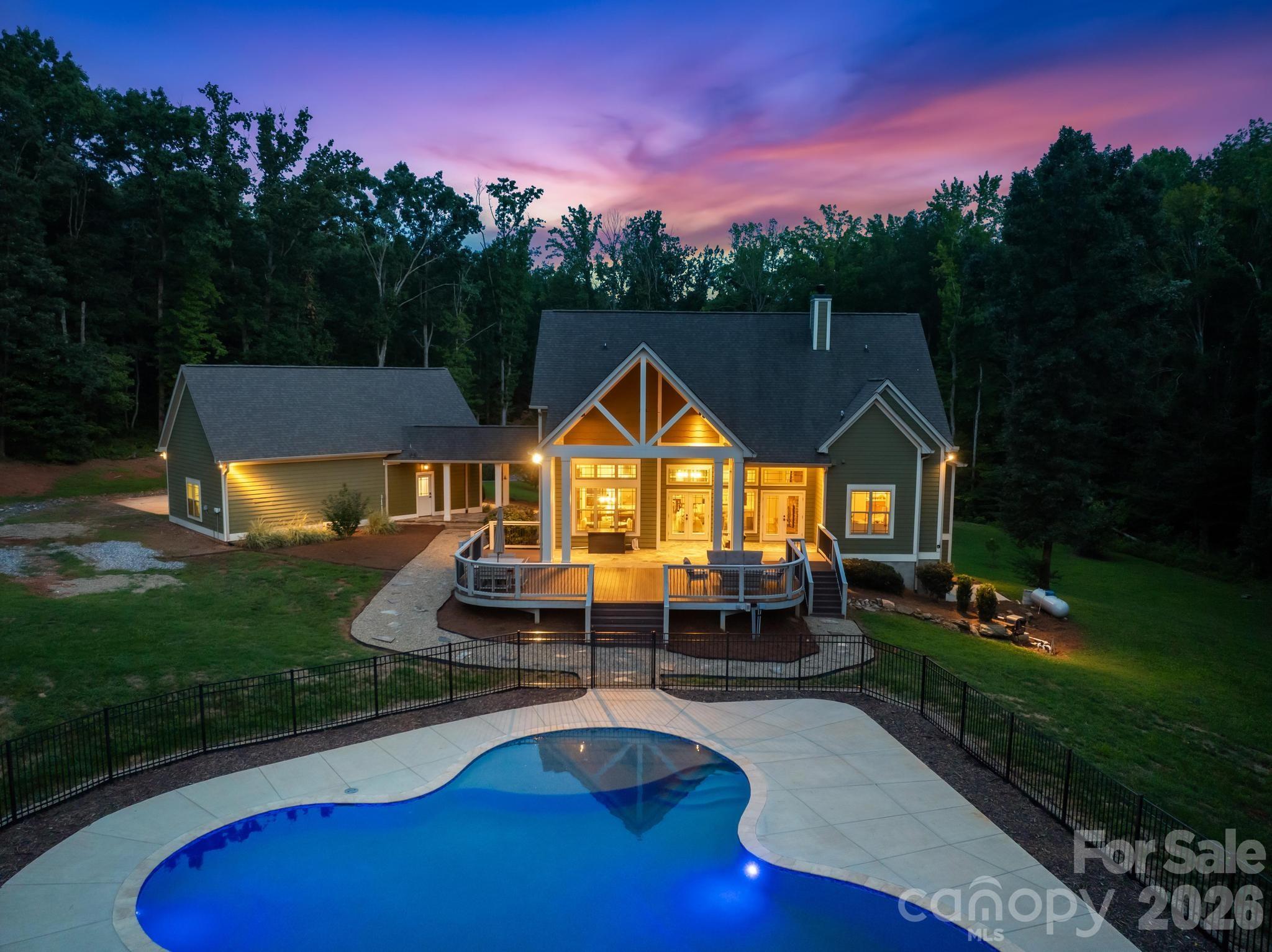 6334 Long Island Road — Catawba