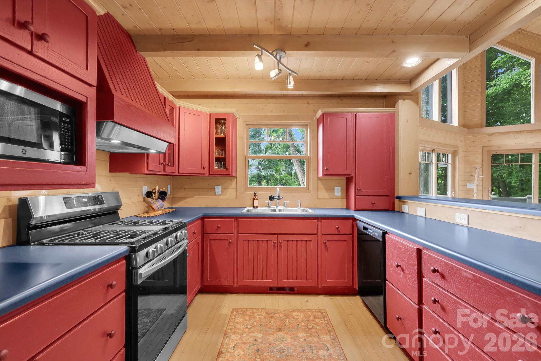 1416 Indian Lake Drive — West Jefferson