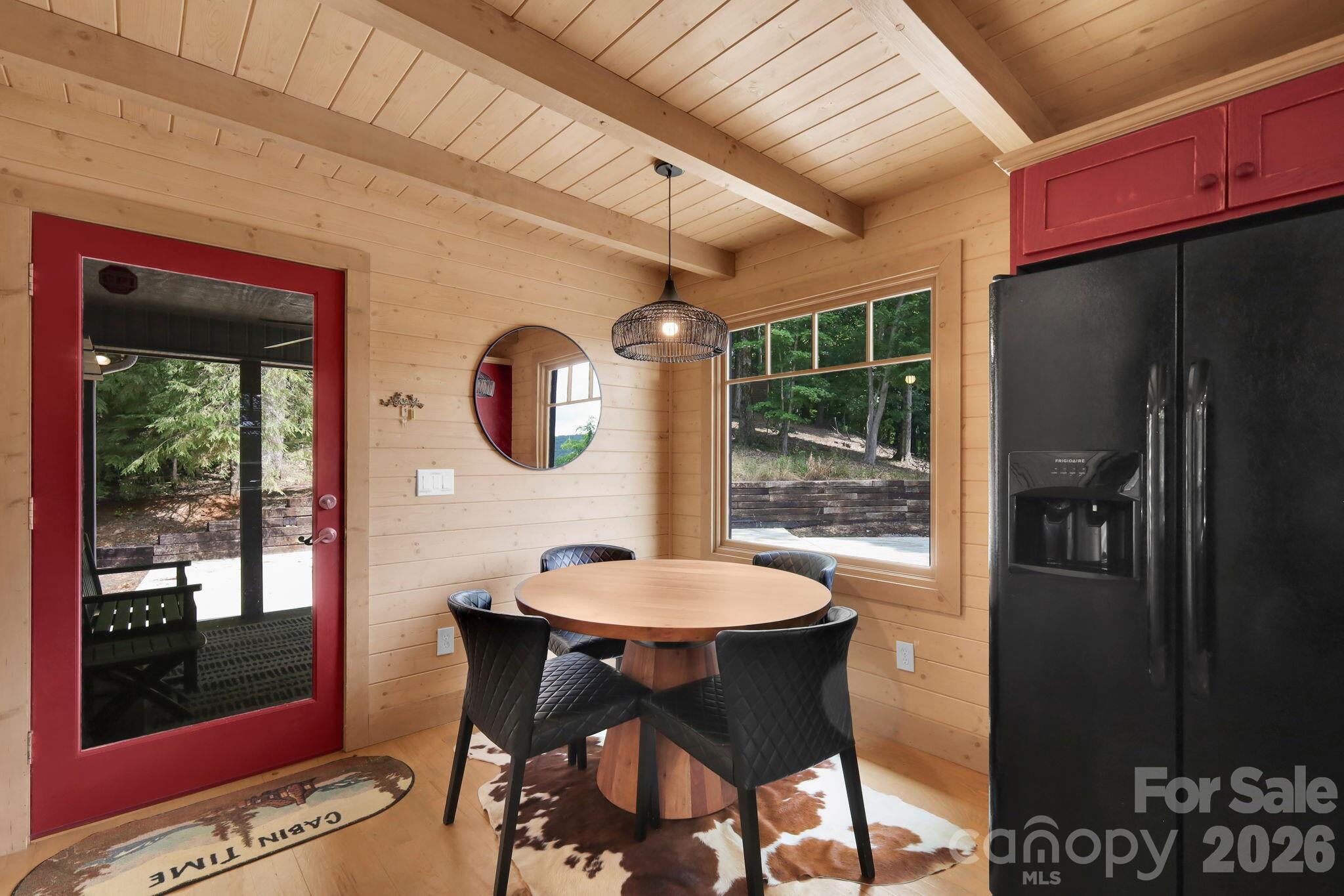 1416 Indian Lake Drive — West Jefferson