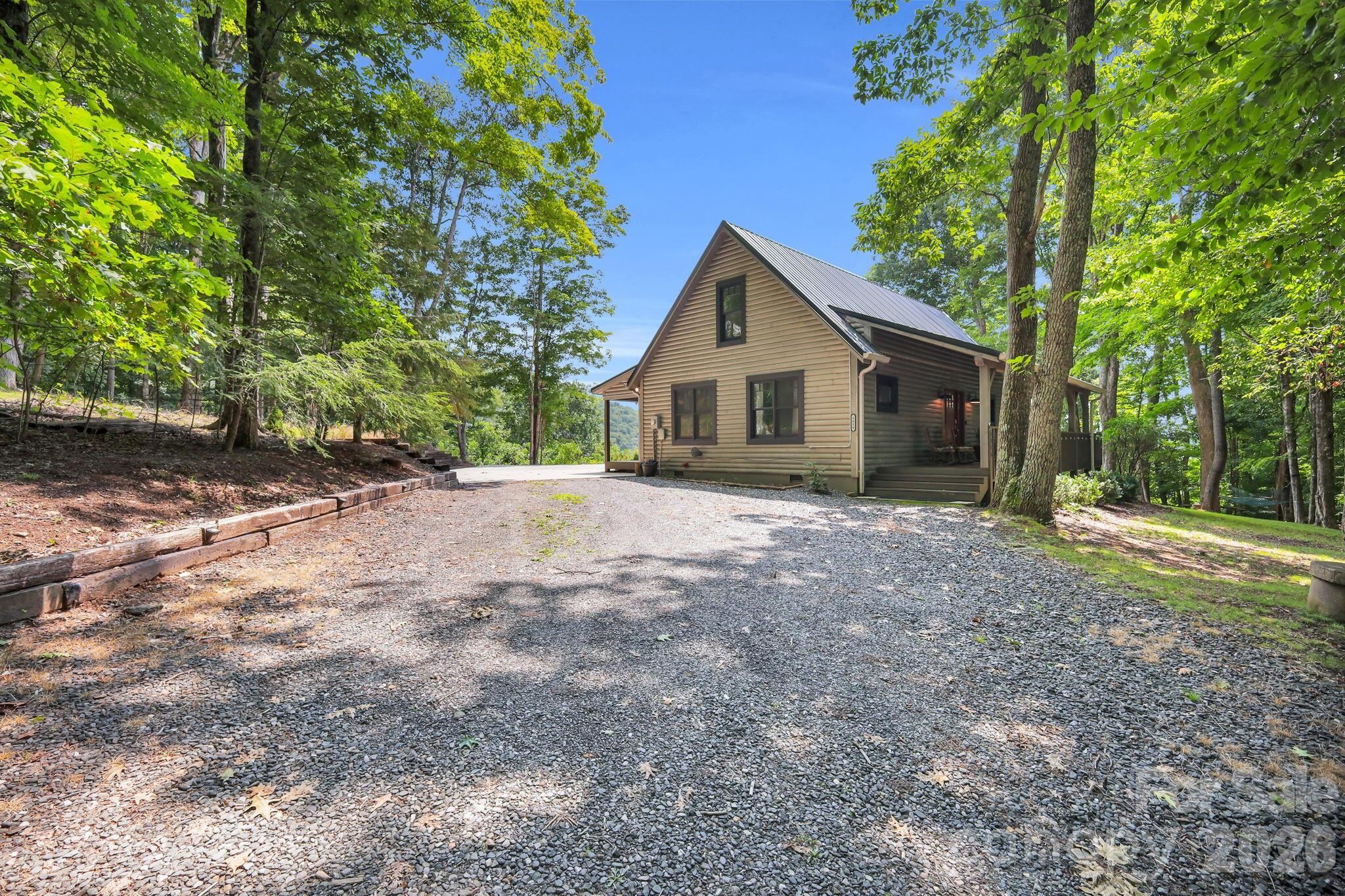 1416 Indian Lake Drive — West Jefferson