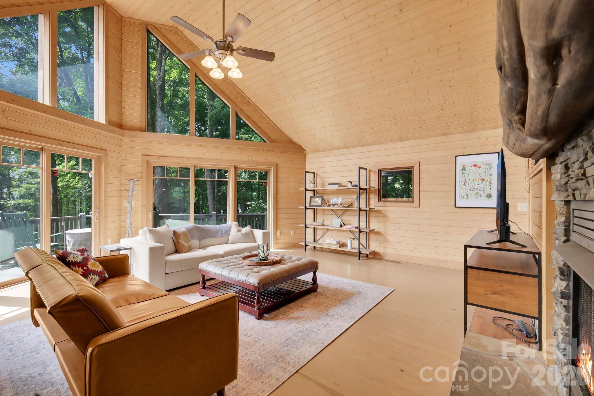 1416 Indian Lake Drive — West Jefferson