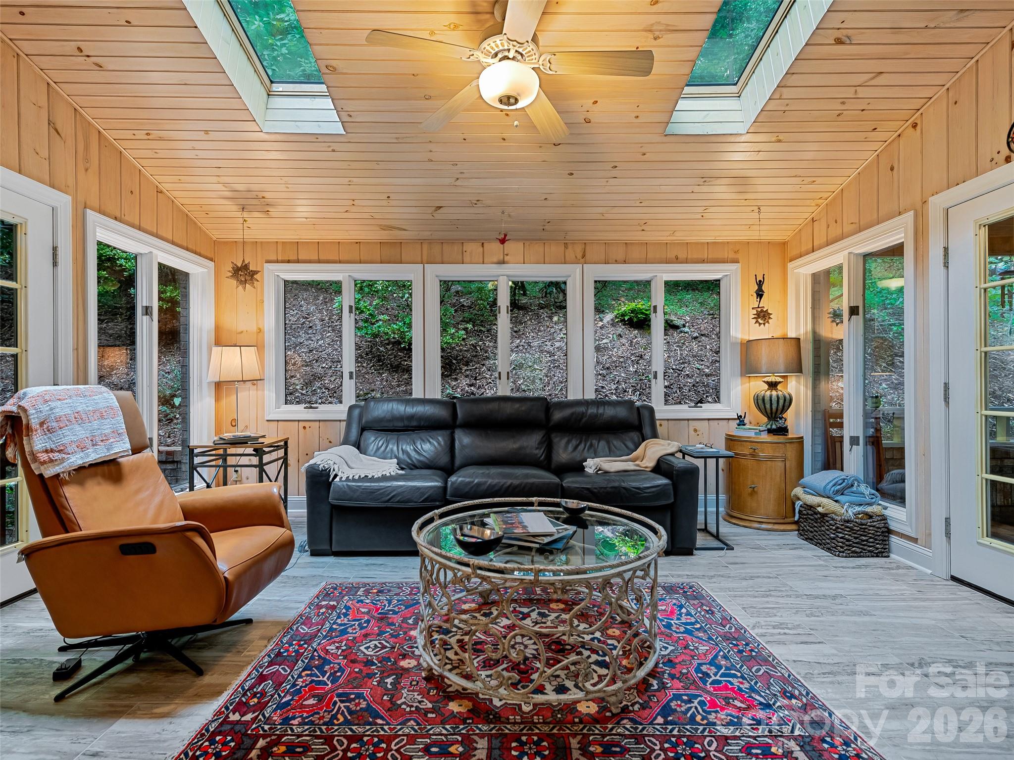 105 Galloway Drive — Asheville