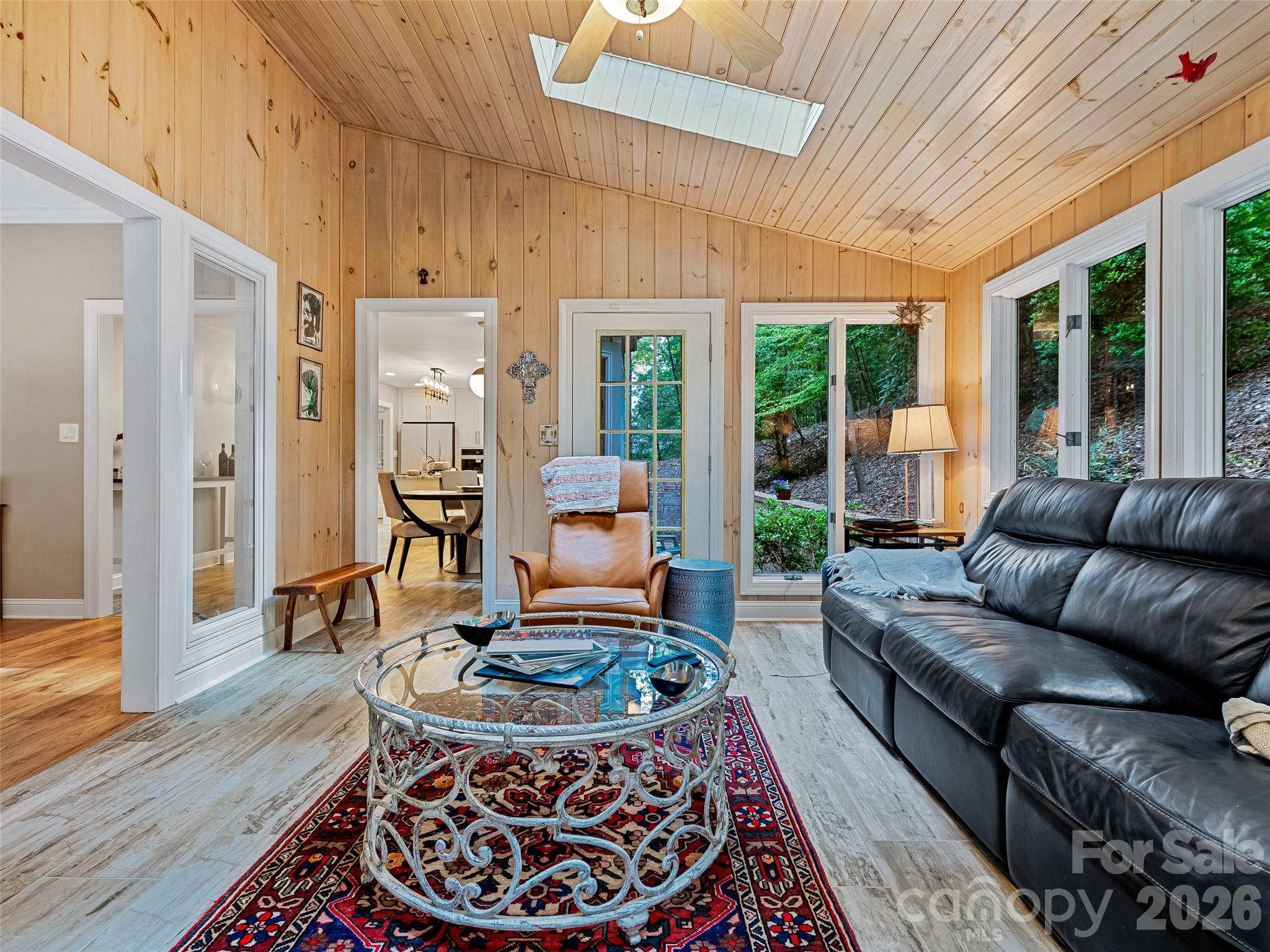 105 Galloway Drive — Asheville