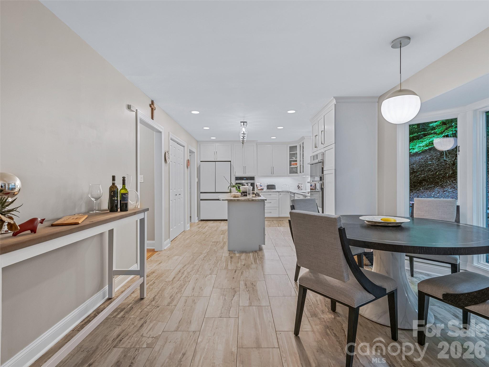 105 Galloway Drive — Asheville