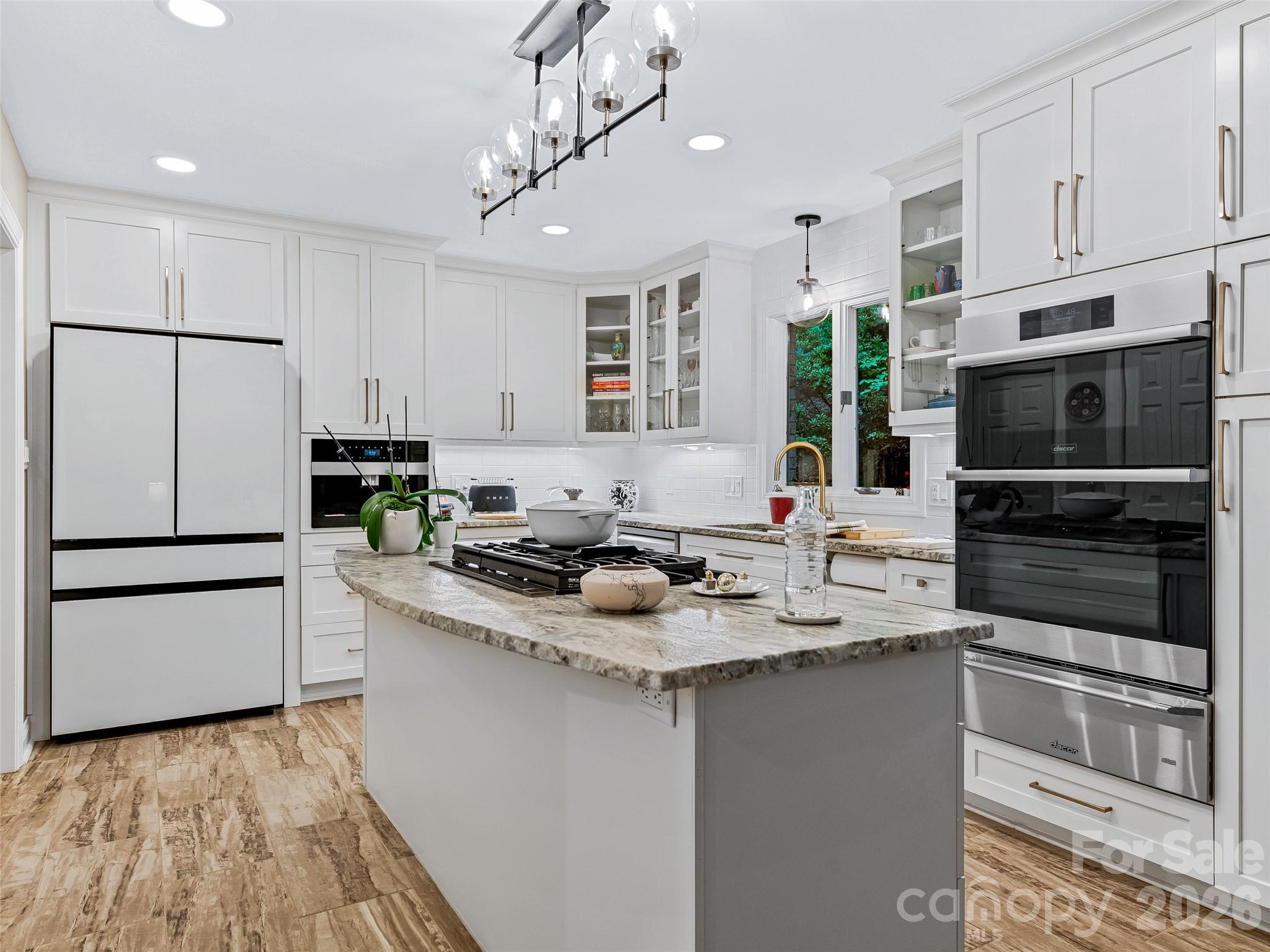 105 Galloway Drive — Asheville