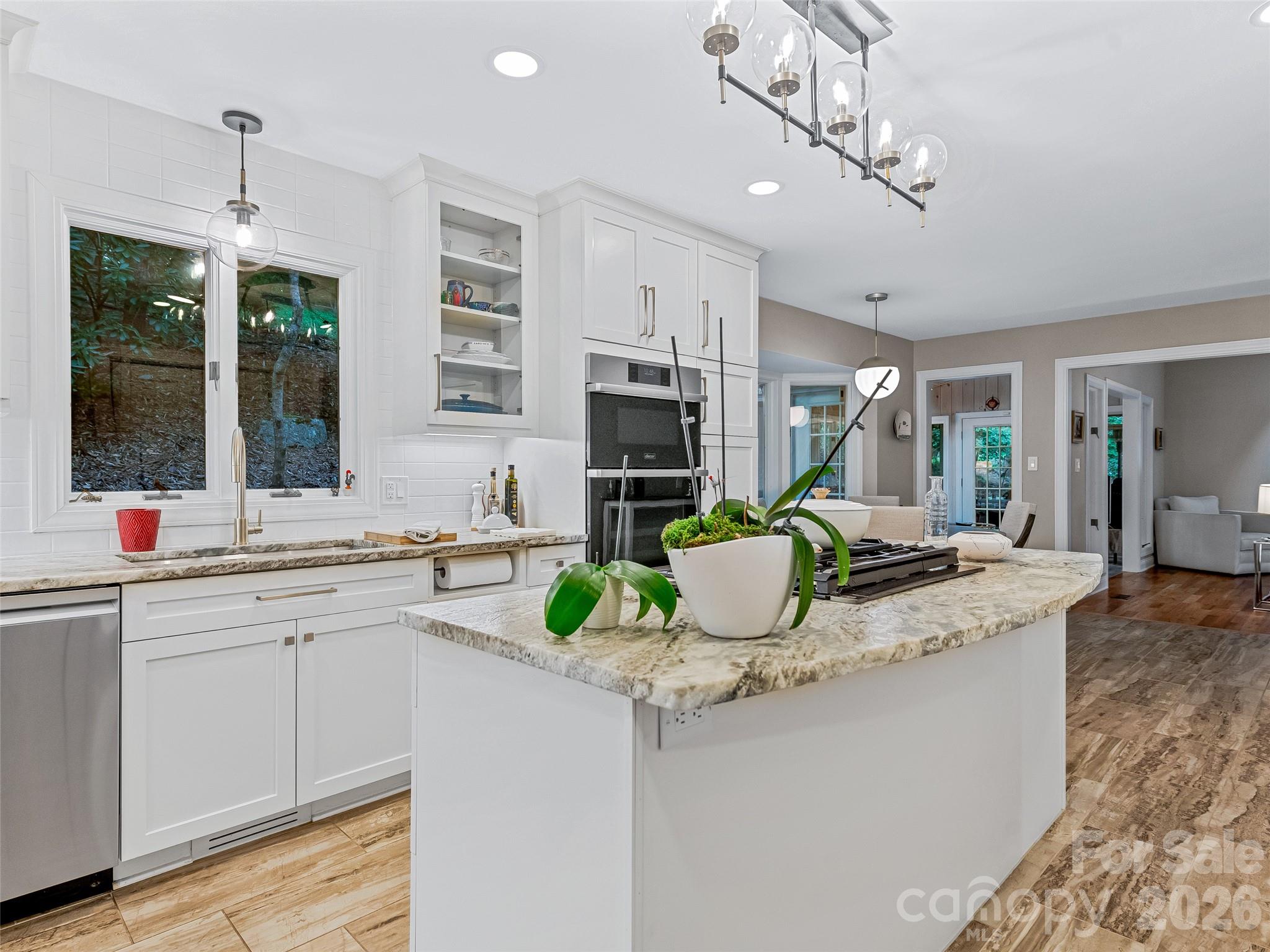 105 Galloway Drive — Asheville