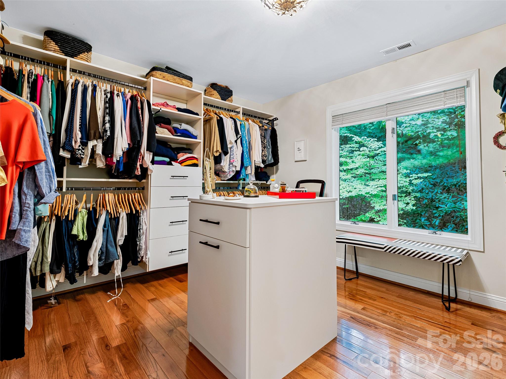 105 Galloway Drive — Asheville