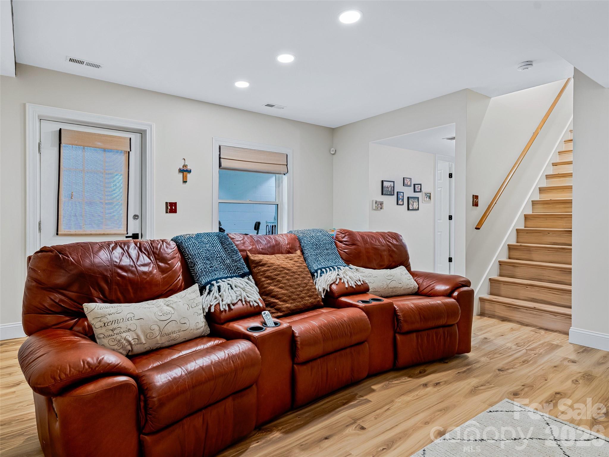 105 Galloway Drive — Asheville