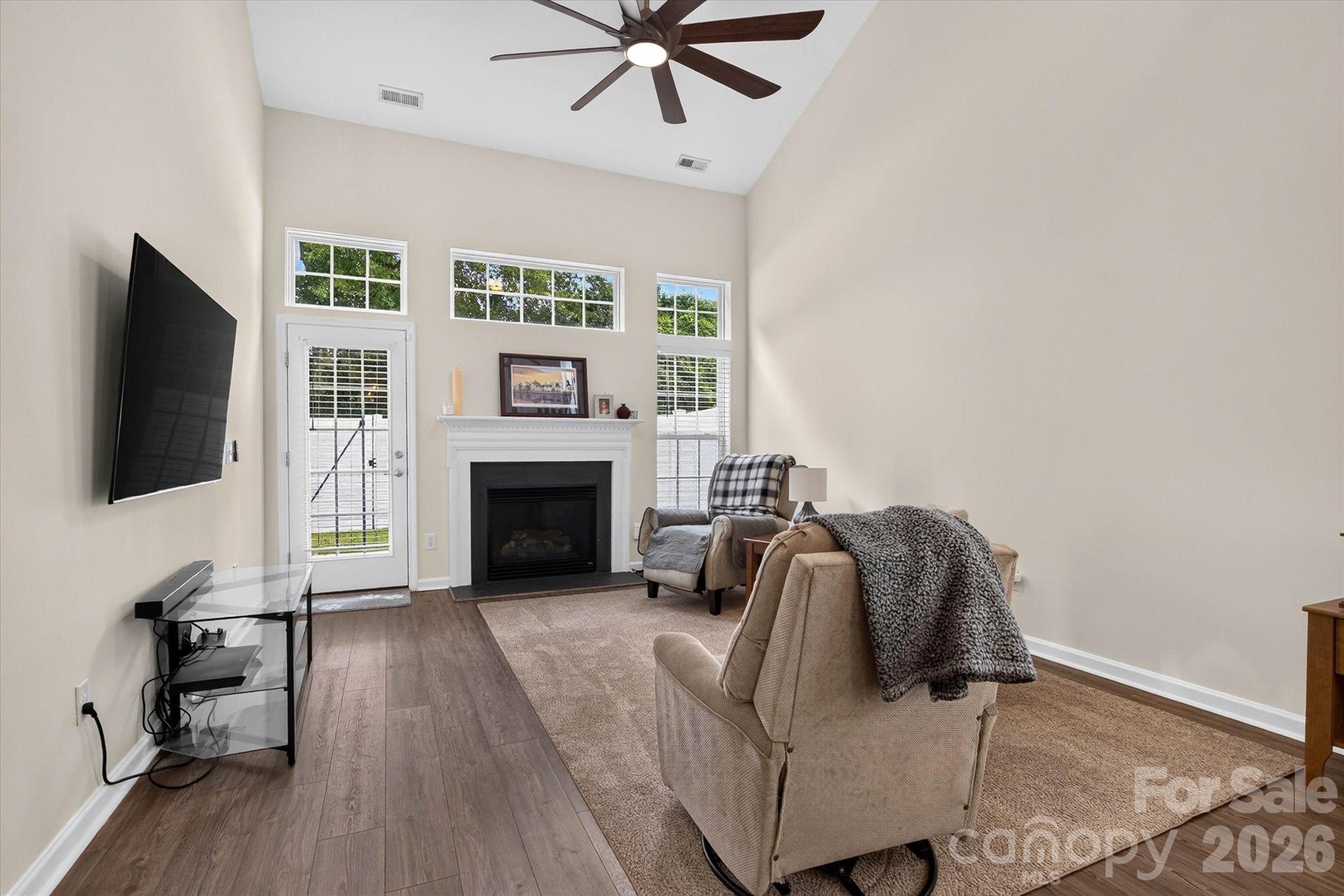 624 Bayou Circle — Clover