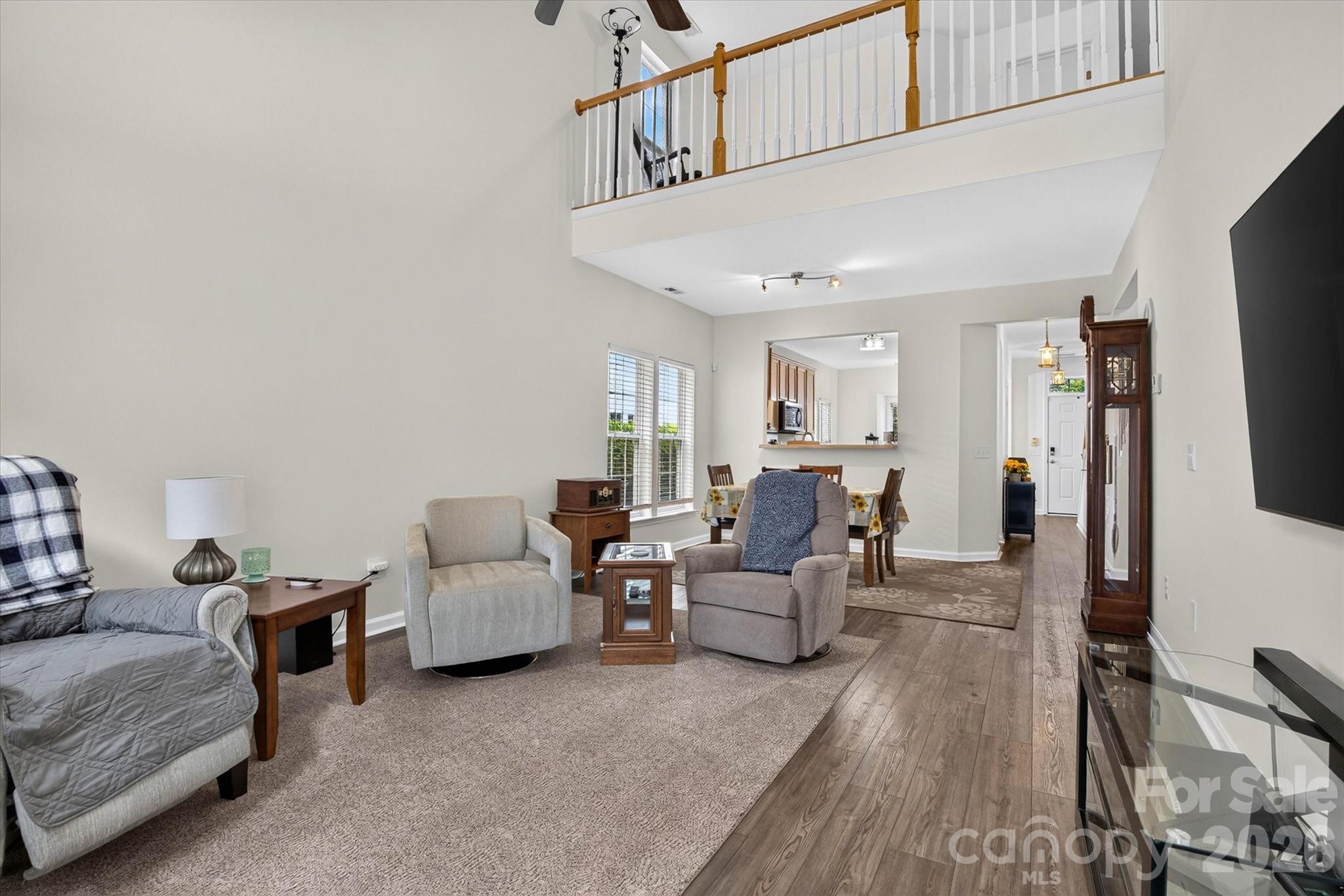 624 Bayou Circle — Clover