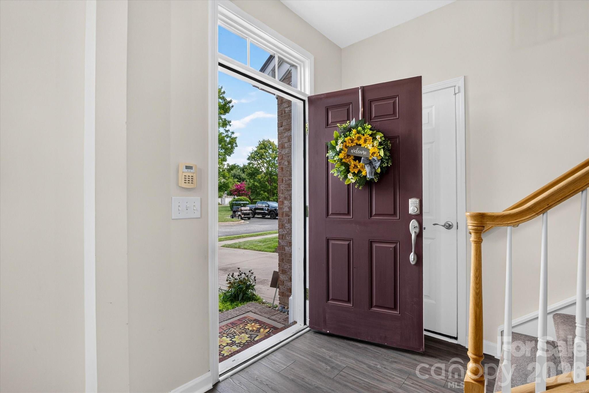 624 Bayou Circle — Clover