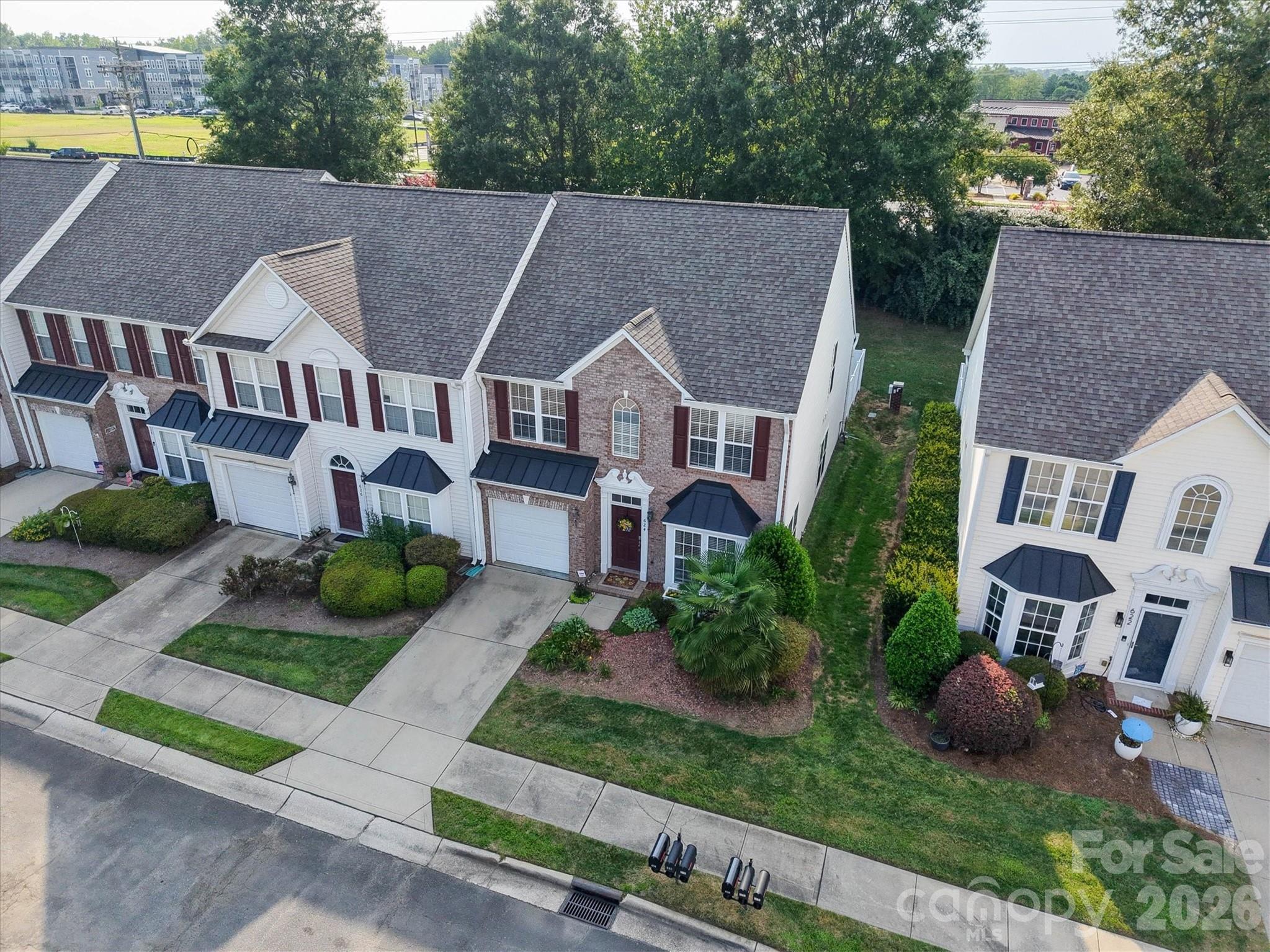 624 Bayou Circle — Clover