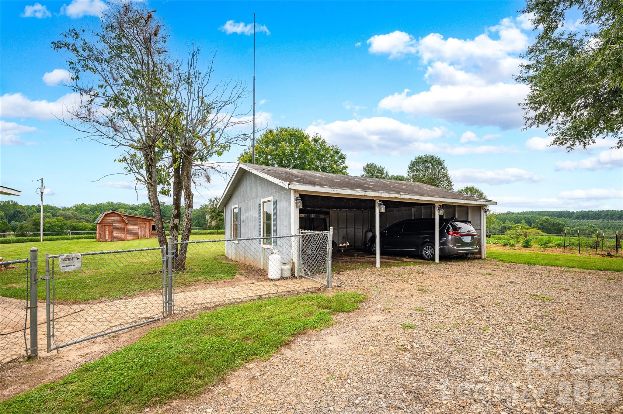 433 Mock Mill Road — Statesville