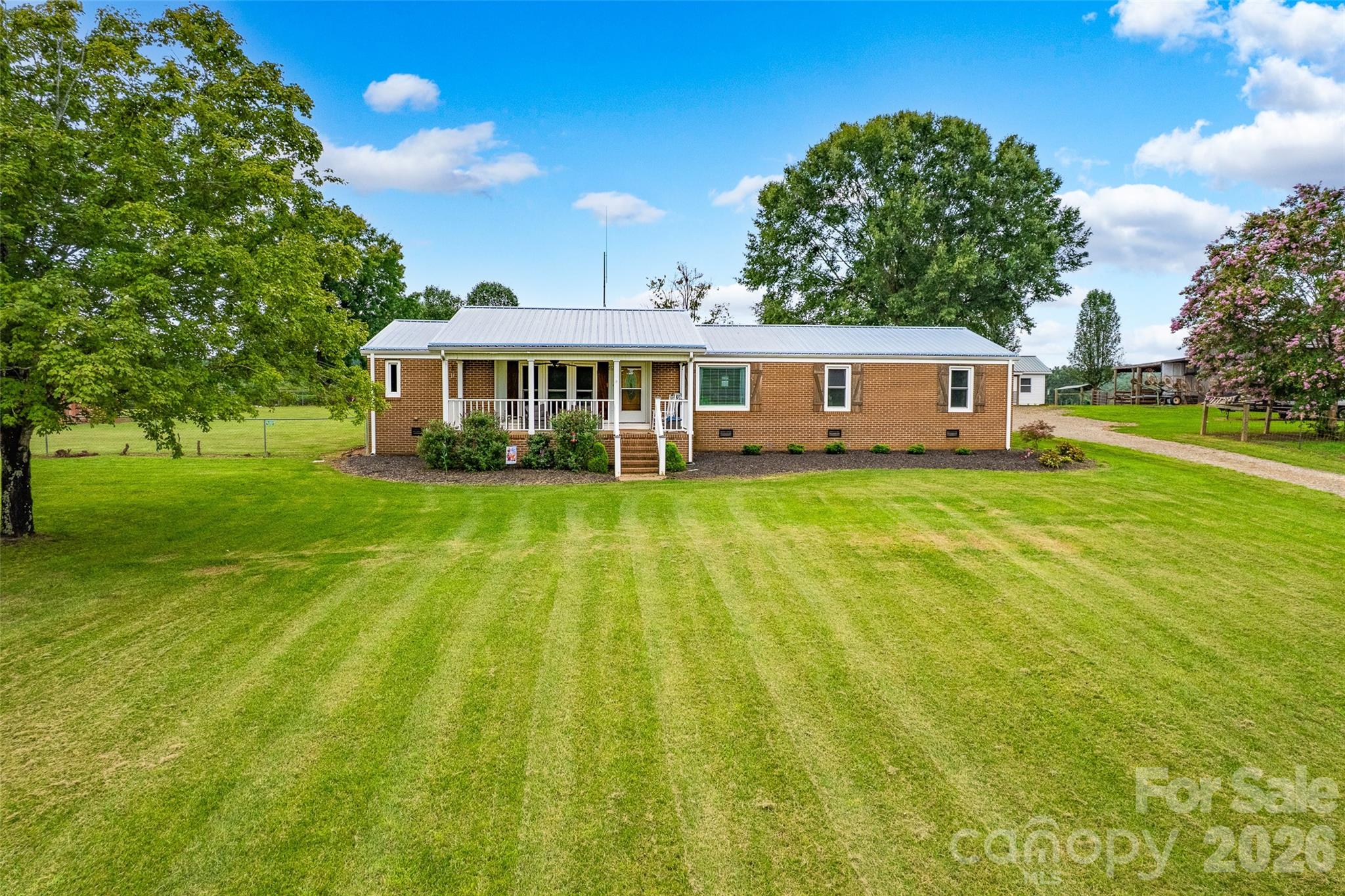 433 Mock Mill Road — Statesville