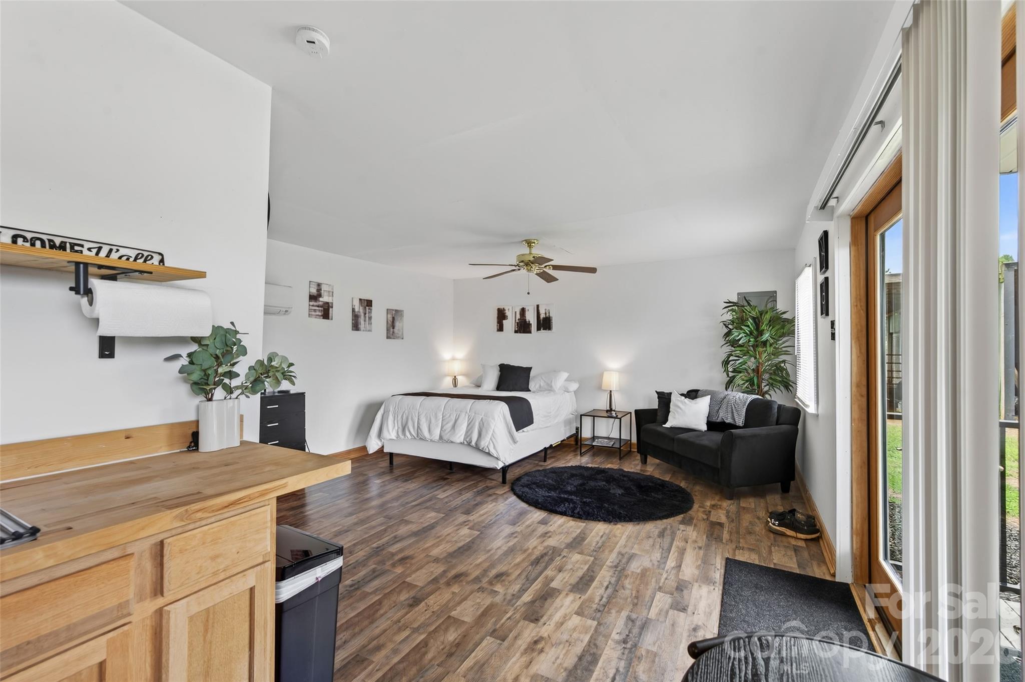 433 Mock Mill Road — Statesville