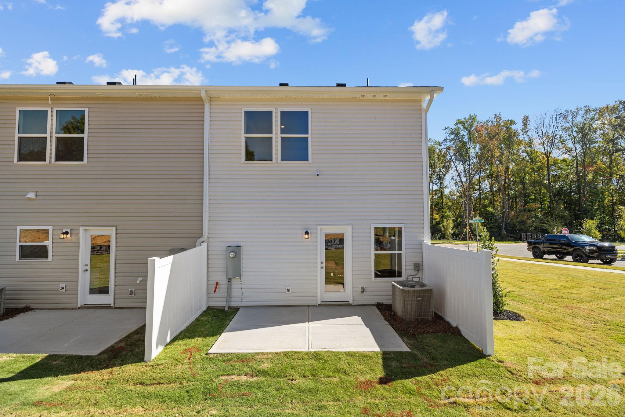4611 Green Drake Drive — Charlotte